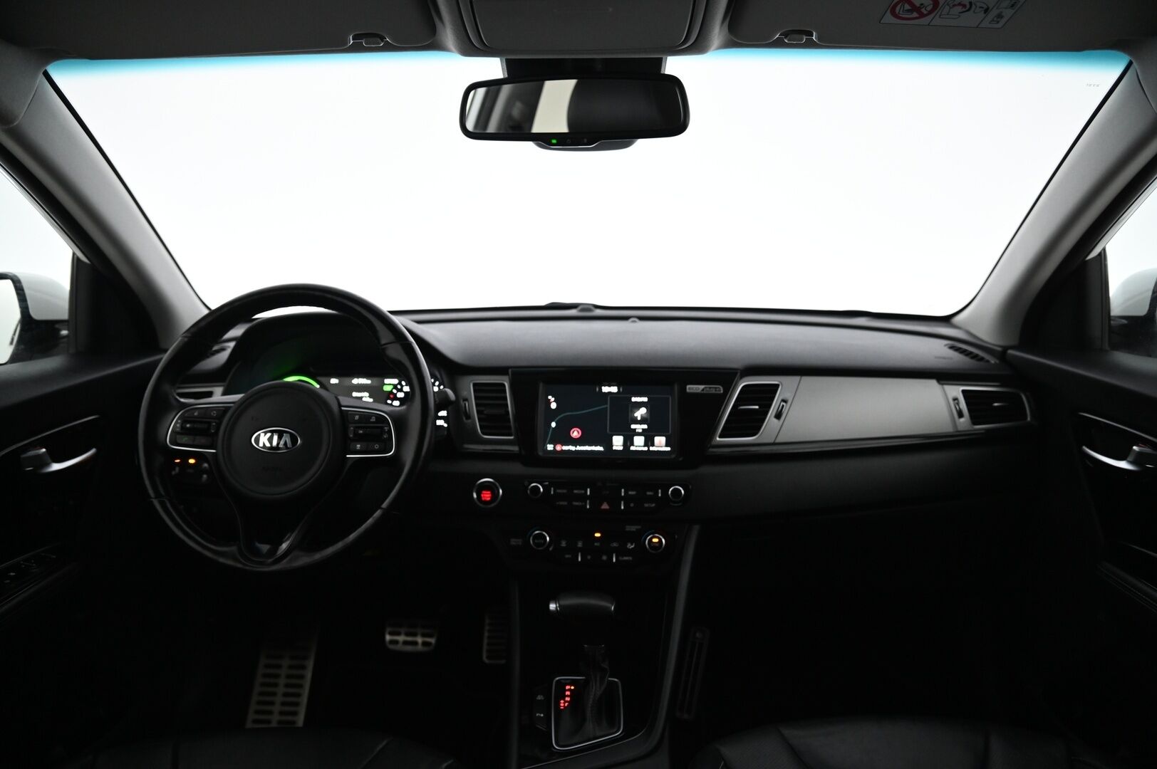 Kia Niro plug-in 2019 1,6 GDI Business Luxury DCT *JBL / ACC / Keylessgo / Koukku / Ilmastoidut Penkit / P*kamera / Tutkat* - *Siisti juuri saapunut / 2x renkaat*