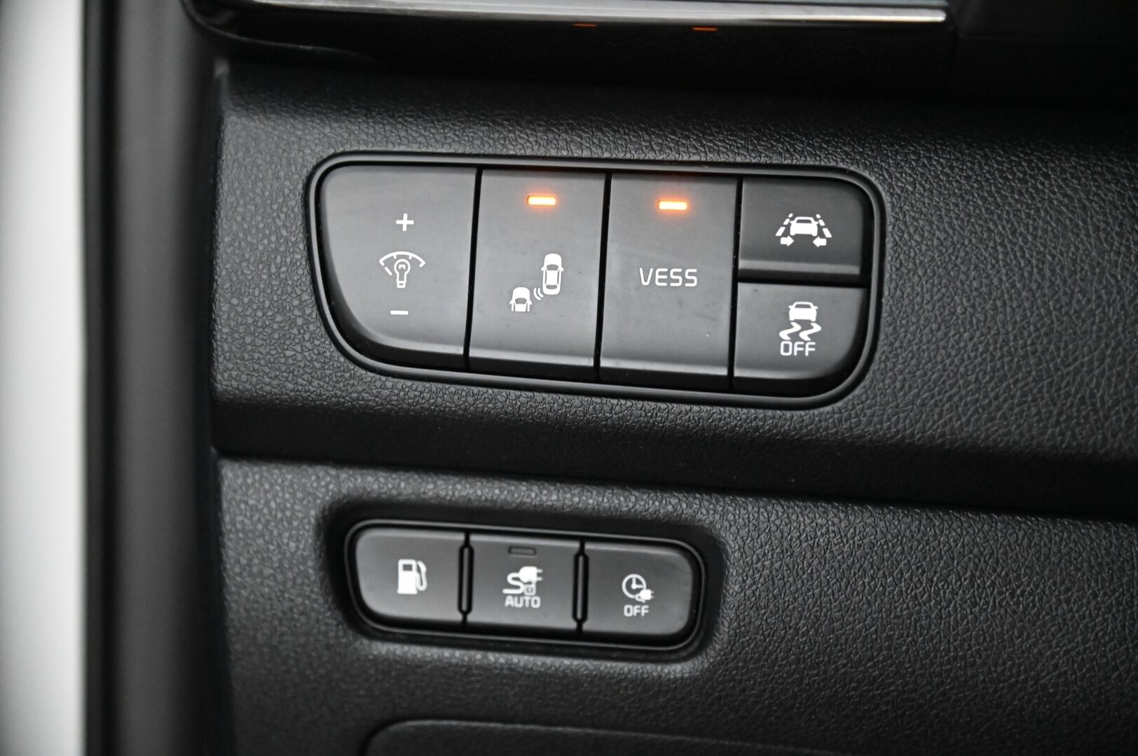 Kia Niro plug-in 2019 1,6 GDI Business Luxury DCT *JBL / ACC / Keylessgo / Koukku / Ilmastoidut Penkit / P*kamera / Tutkat* - *Siisti juuri saapunut / 2x renkaat*