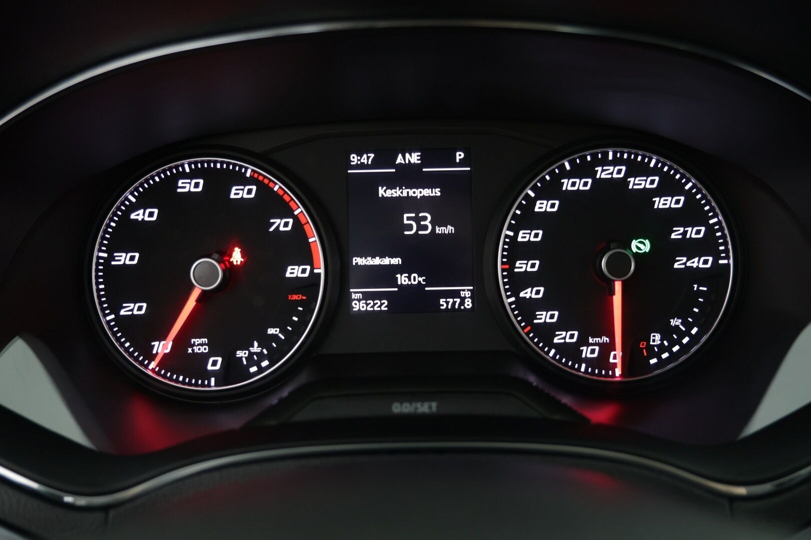 Seat Arona 2019 1,0 EcoTSI 115 Style DSG / P-Kamera / Lohkolämmitin /  / Apple Car play & Android Auto / - Todella siisti! / Huoltokirja / Taloudellinen