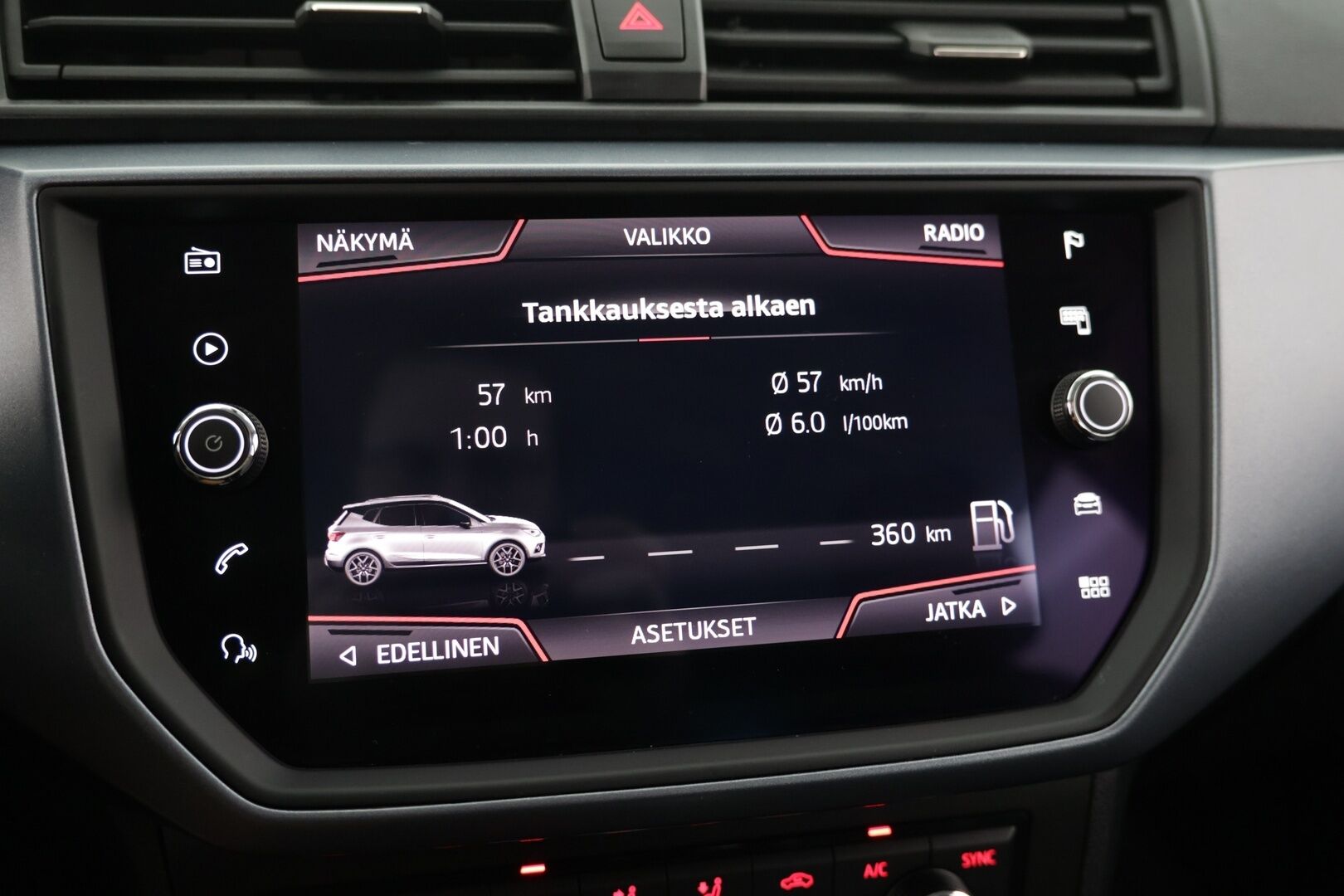 Seat Arona 2019 1,0 EcoTSI 115 Style DSG / P-Kamera / Lohkolämmitin /  / Apple Car play & Android Auto / - Todella siisti! / Huoltokirja / Taloudellinen