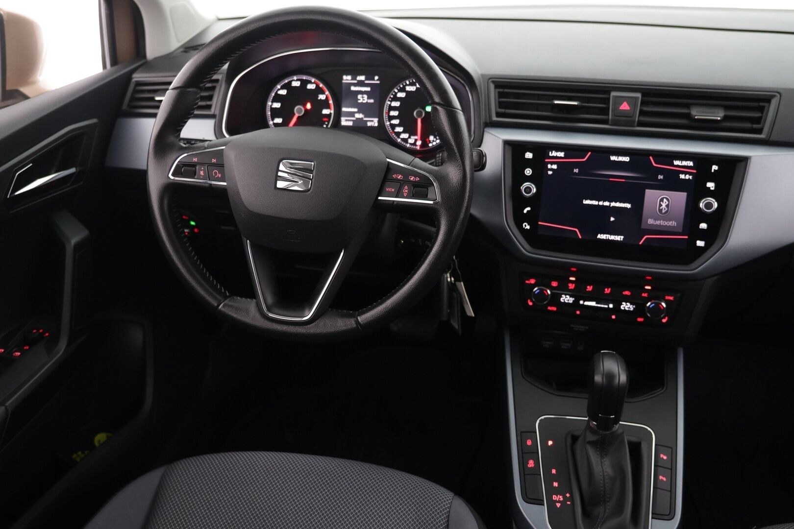 Seat Arona 2019 1,0 EcoTSI 115 Style DSG / P-Kamera / Lohkolämmitin /  / Apple Car play & Android Auto / - Todella siisti! / Huoltokirja / Taloudellinen