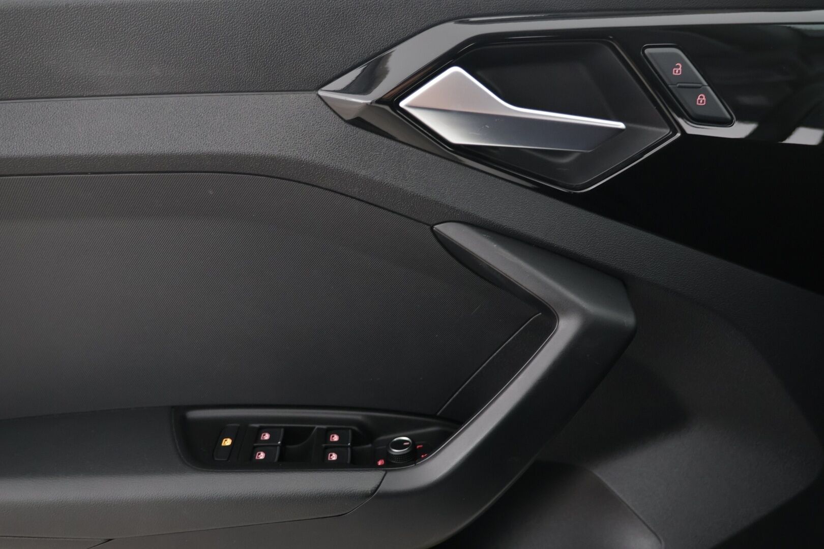 Audi A1 2019 Sportback Business 30 TFSI 85 kW S tronic - Digimittaristo | Vakkari | Suomi-auto |