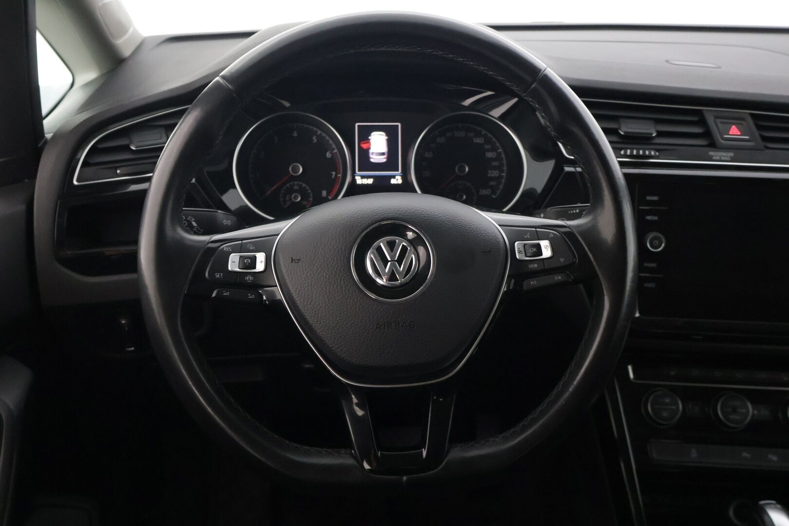 Volkswagen Touran 2019 Highline 1,5 TSI EVO 110 kW (150 hv) DSG-automaatti *Adapt. vakkari / Webasto / P. Tutkat / Sähkökontti / AppleCarPlay* - 7-paikkainen / Suomi-auto / Jakohihna vaihdettu! 