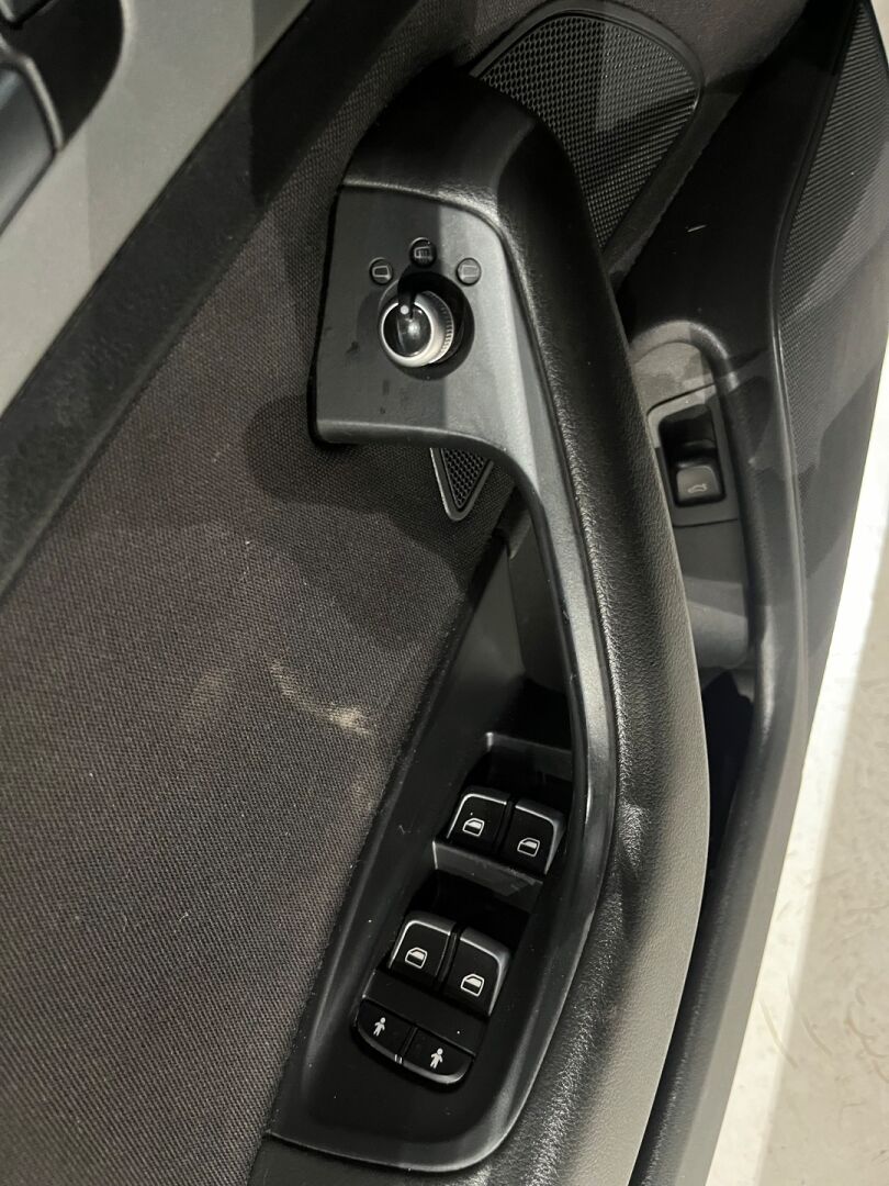 Audi A6 2014 Avant 3,0 V6 TDI 150 kW quattro S tronic Start-Stop * YritysOutlet - Myydään vain yrityksille * - *2 x renkaat aluvantein / Seuraava katsastus 08/2026*