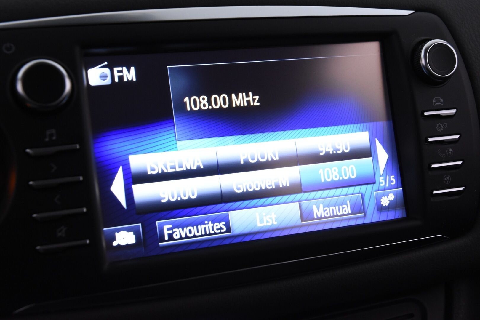 Toyota Yaris 2019 1,5 Hybrid Active 5ov / Merkkihuollettu / Peruutuskamera / Lohko .sis lämmitin / - * Suomi-auto / Taloudellinen / Näppärä *