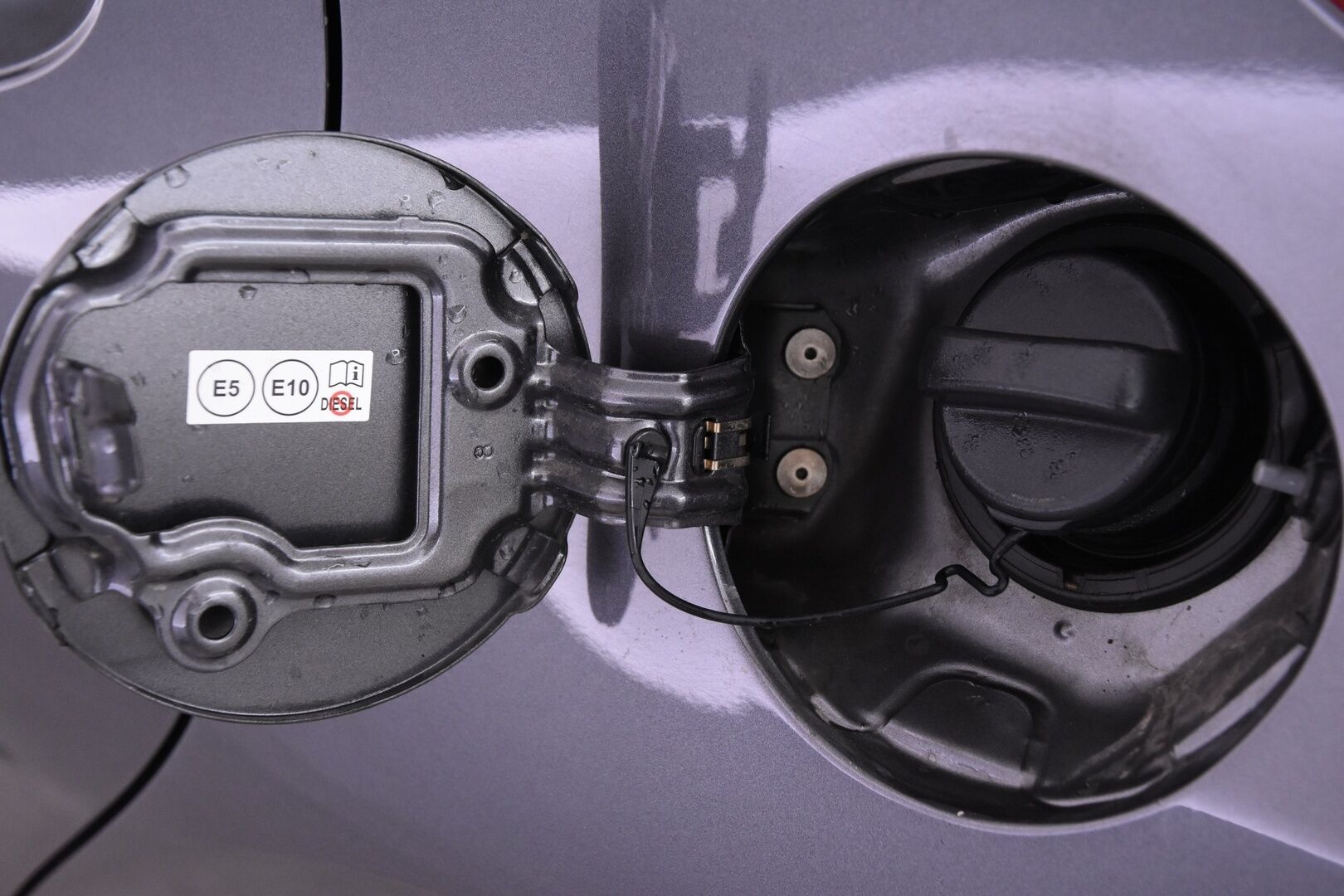 Toyota Yaris 2019 1,5 Hybrid Active 5ov / Merkkihuollettu / Peruutuskamera / Lohko .sis lämmitin / - * Suomi-auto / Taloudellinen / Näppärä *