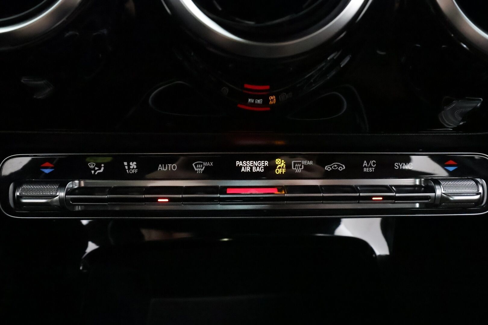 Mercedes-Benz A 2019 200 A sedan Business Style * Vakkari / P.kamera / Lohko / Puolinahat / Multibeam / Widescreen / Navi * - Suomi-auto / Kahdet renkaat aluvanteilla