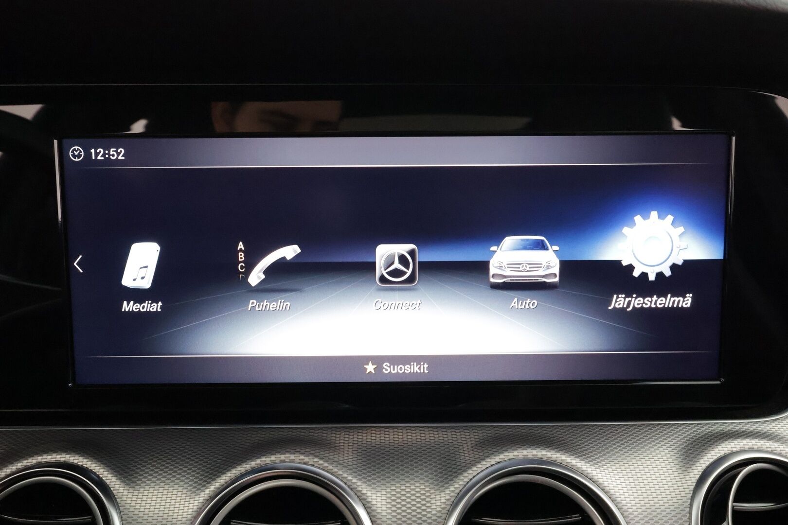 Mercedes-Benz E 2018 200 d A Premium Business AMG *Burmester / Muistipenkit / 360° / Panorama / Multibeam / Koukku / Katveavustin* - 2x Renkaat!