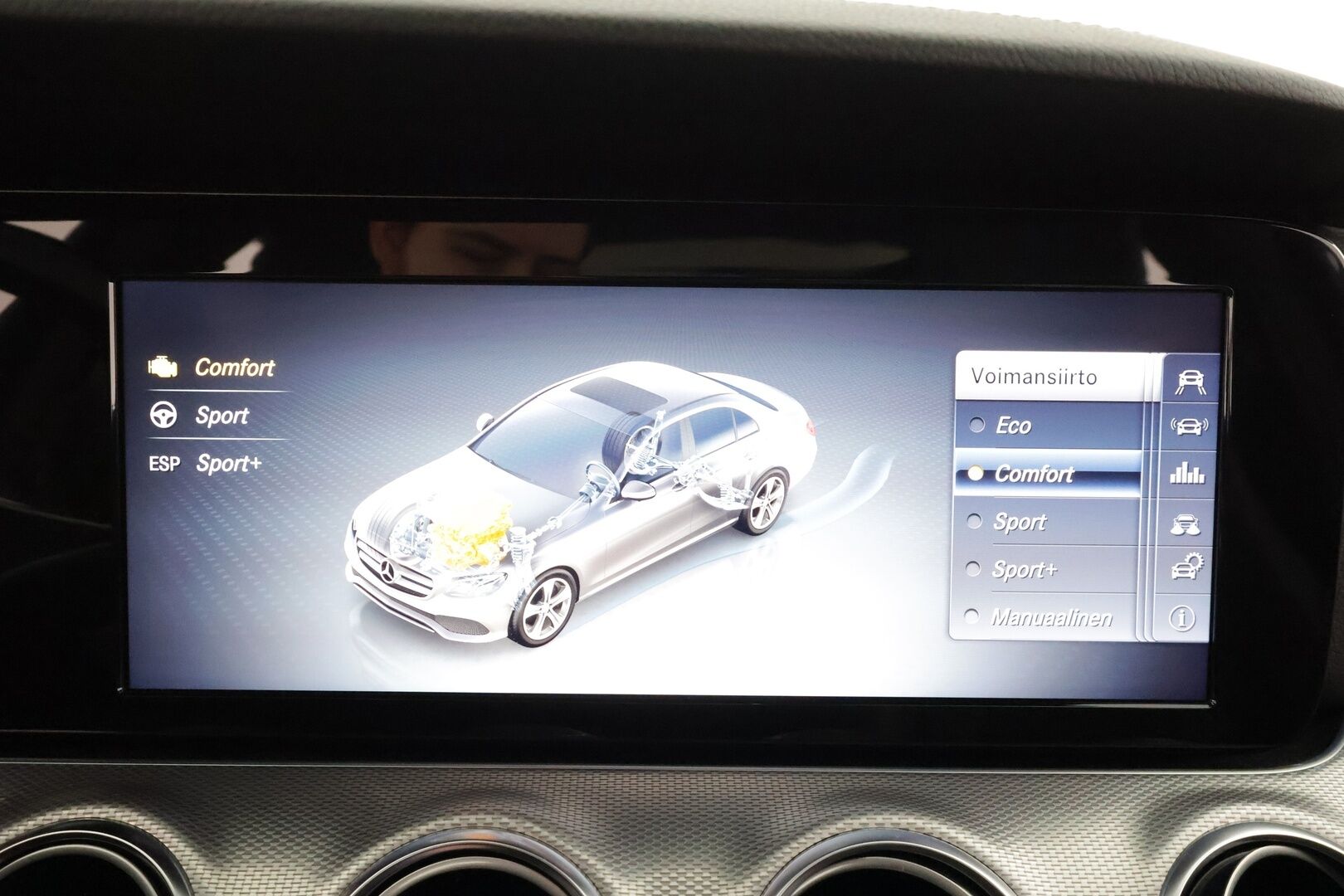 Mercedes-Benz E 2018 200 d A Premium Business AMG *Burmester / Muistipenkit / 360° / Panorama / Multibeam / Koukku / Katveavustin* - 2x Renkaat!