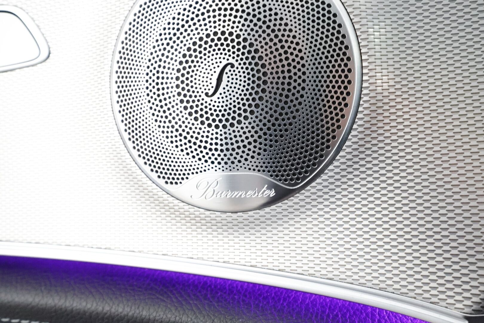 Mercedes-Benz E 2018 E 200 d A Premium Business AMG * Burmester / Muistipenkit / 360° / Panorama / Multibeam / Koukku / Katveavustin * - Kahdet renkaat - HULLU BLACKWEEK KORKOTARJOUS 2,49%