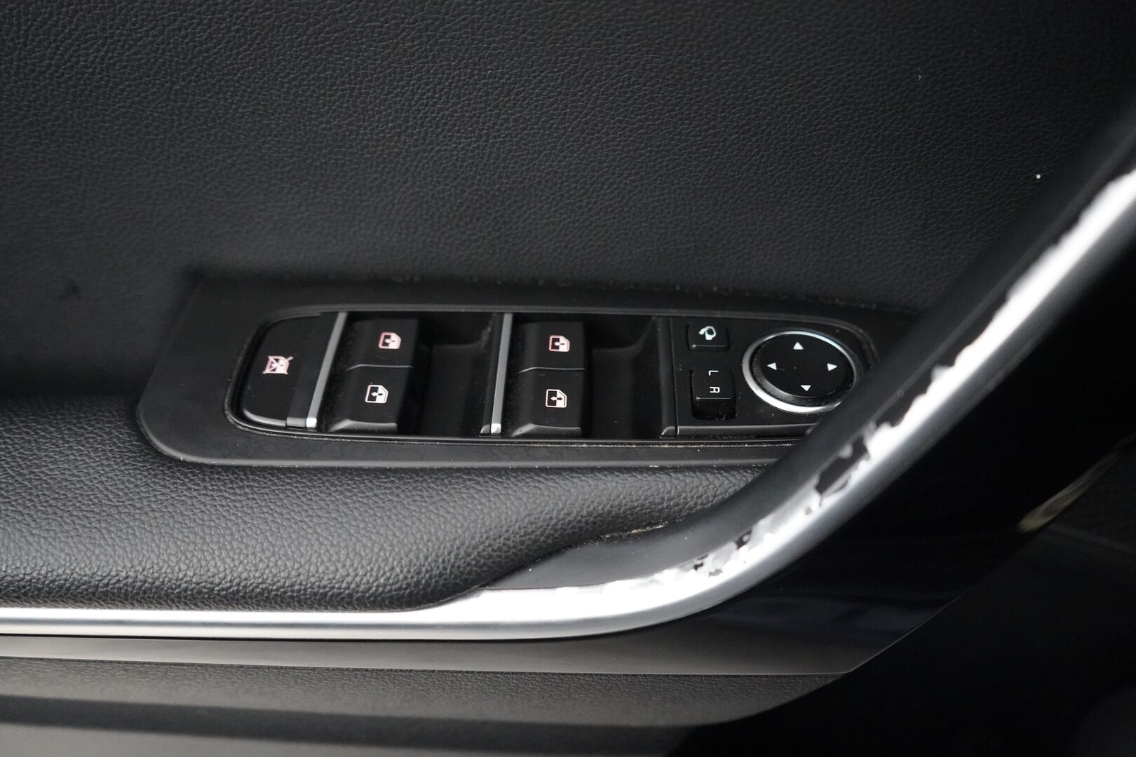 Kia Ceed 2019 1,4 T-GDI ISG 140hv EX SW DCT A/T EcoDynamics - Vetokoukku | Puolinahkasisusta | App connect | Vakkari | Peruutuskamera | Lohkolämmitin | Kahdet renkaat alumiinivantein | Fiksu huoltohistoria
