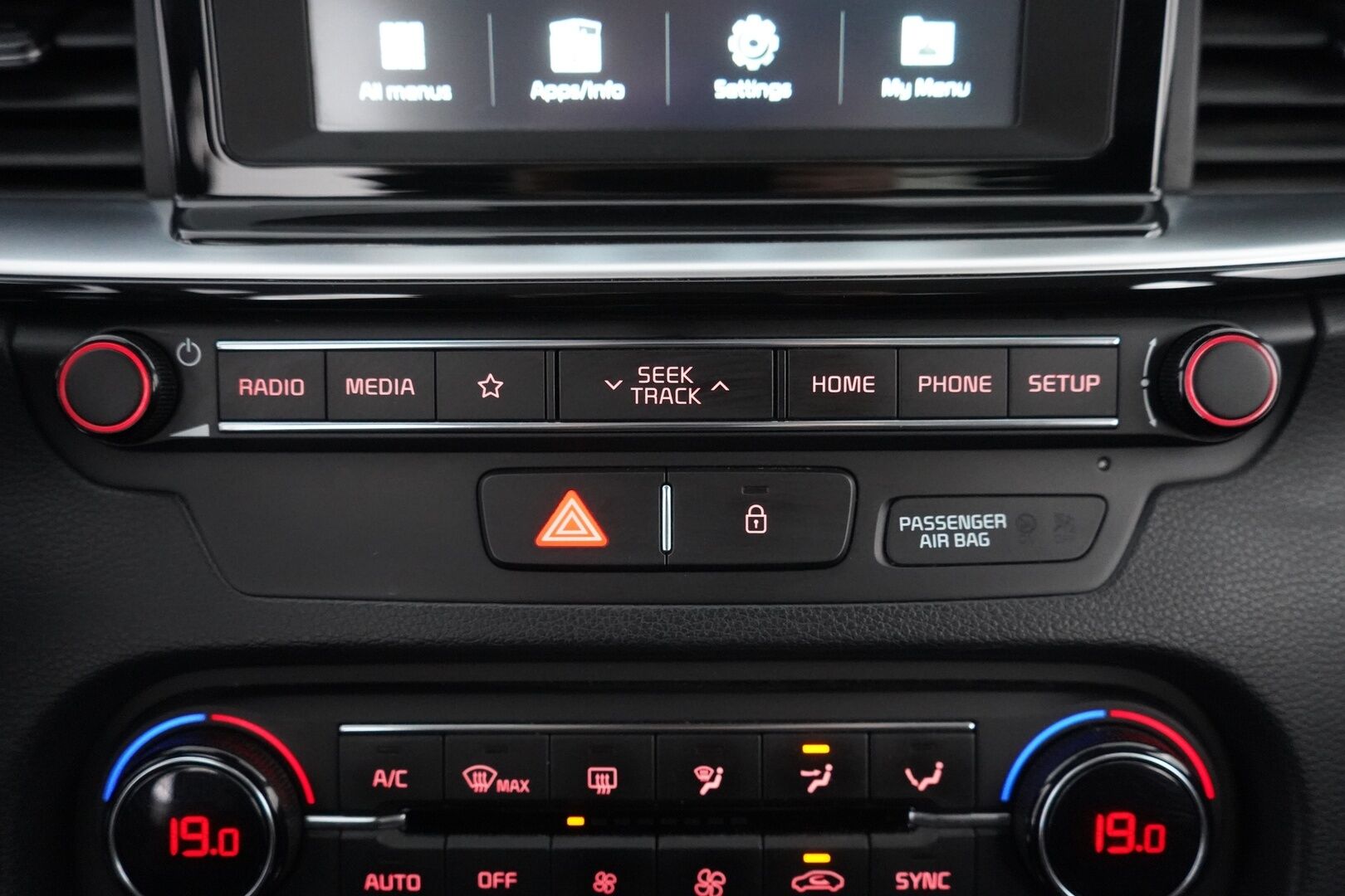 Kia Ceed 2019 1,4 T-GDI ISG 140hv EX SW DCT A/T EcoDynamics - Vetokoukku | Puolinahkasisusta | App connect | Vakkari | Peruutuskamera | Lohkolämmitin | Kahdet renkaat alumiinivantein | Fiksu huoltohistoria