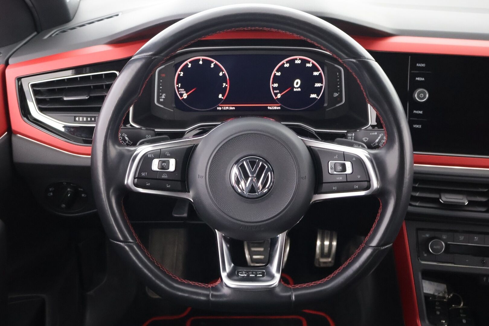 Volkswagen Polo 2019 GTI 2,0 TSI 147 kW (200 hv) DSG-automaatti * Suomiauto / Adapt.Vakkari / LED / Digimittari / Juuri Katsastettu! - Juuri tullut Tampereelle! 