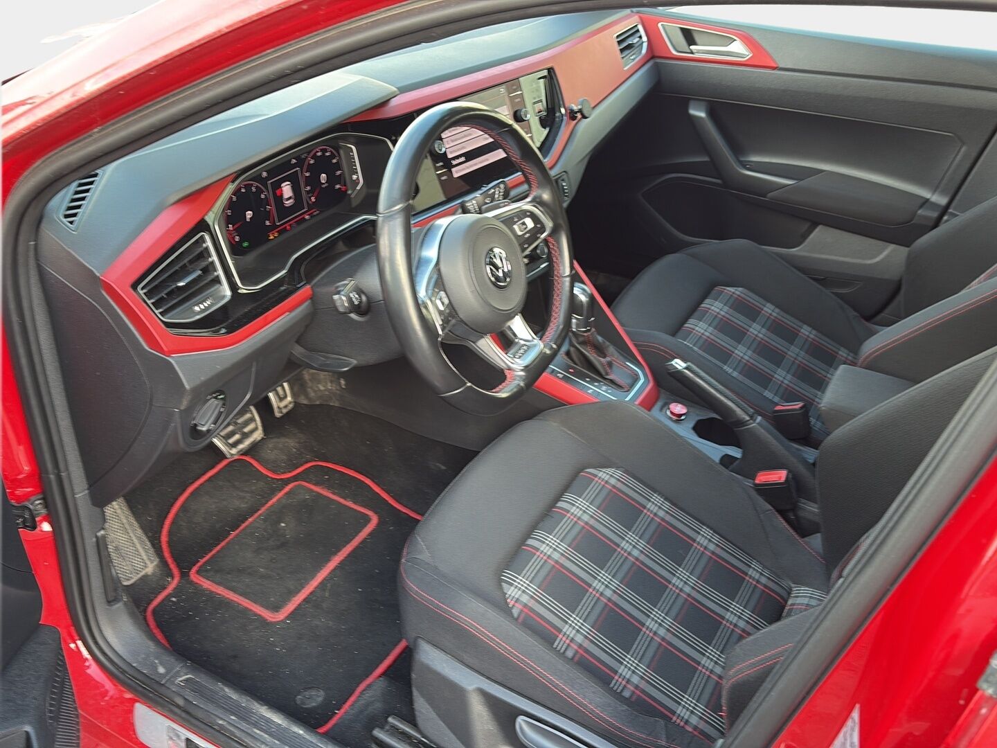 Volkswagen Polo 2019 GTI 2,0 TSI 147 kW (200 hv) DSG-automaatti * Suomiauto / Adapt.Vakkari / LED / Digimittari / Juuri Katsastettu! - Juuri tullut Tampereelle! 