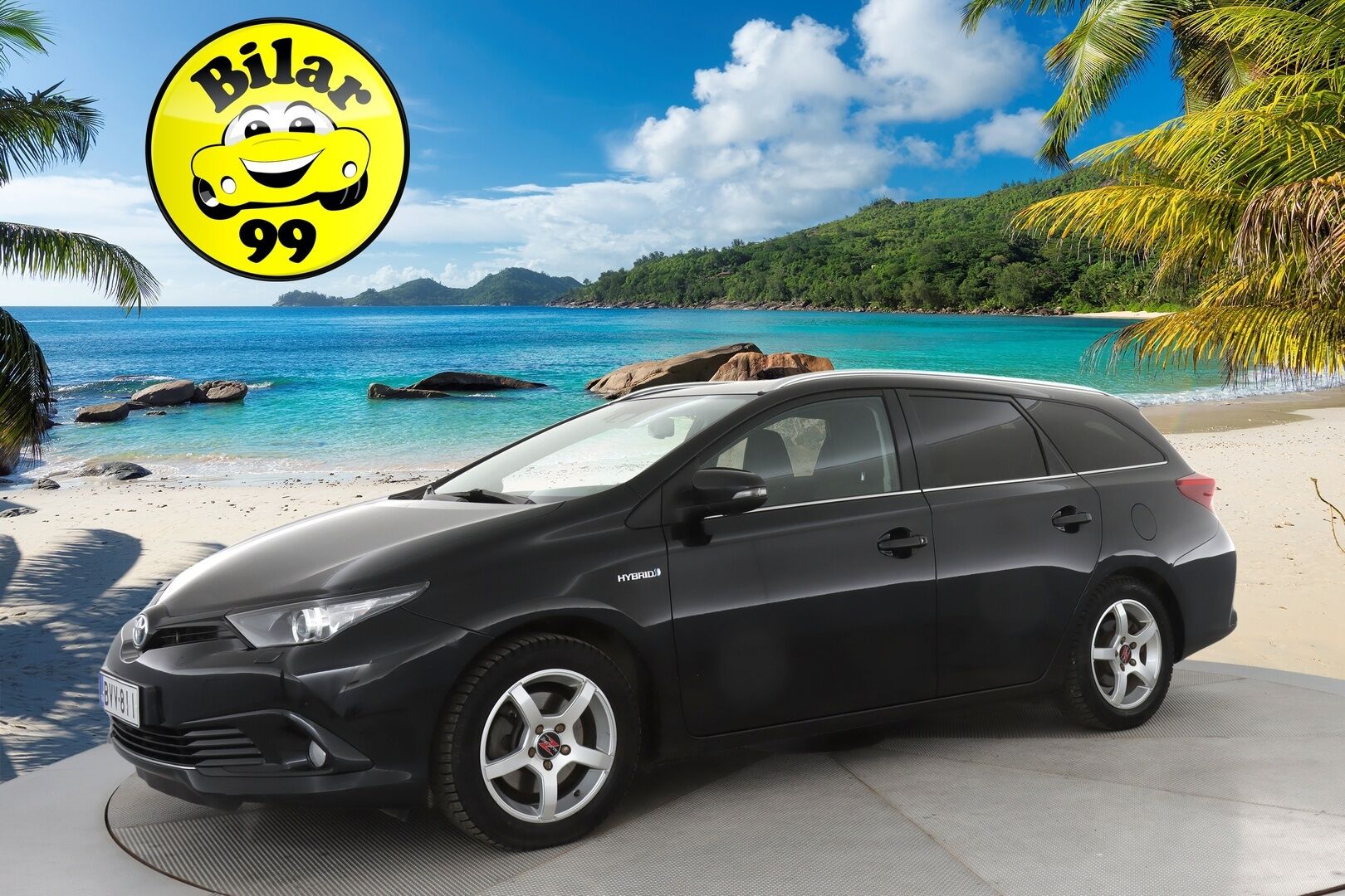 Toyota Auris 2018 Touring Sports 1,8 Hybrid Active * Koukku / Keyless / Peruutuskamera / Navi / Vakkari / Bluetooth * - Kahdet renkaat aluvanteilla