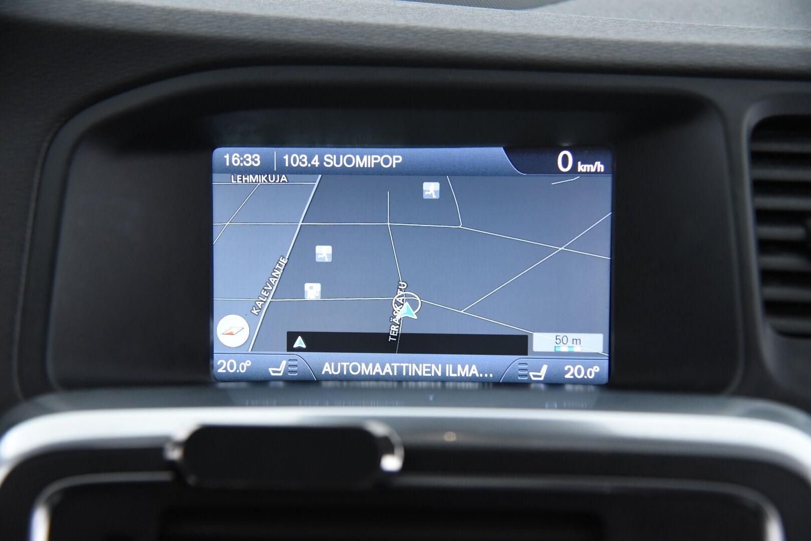Volvo V60 2014 D6 AWD Summum+ plug in hybrid aut - Adapt. Vak. / Vetokoukku / Blis / Premium Sound / Pa-lämmitin