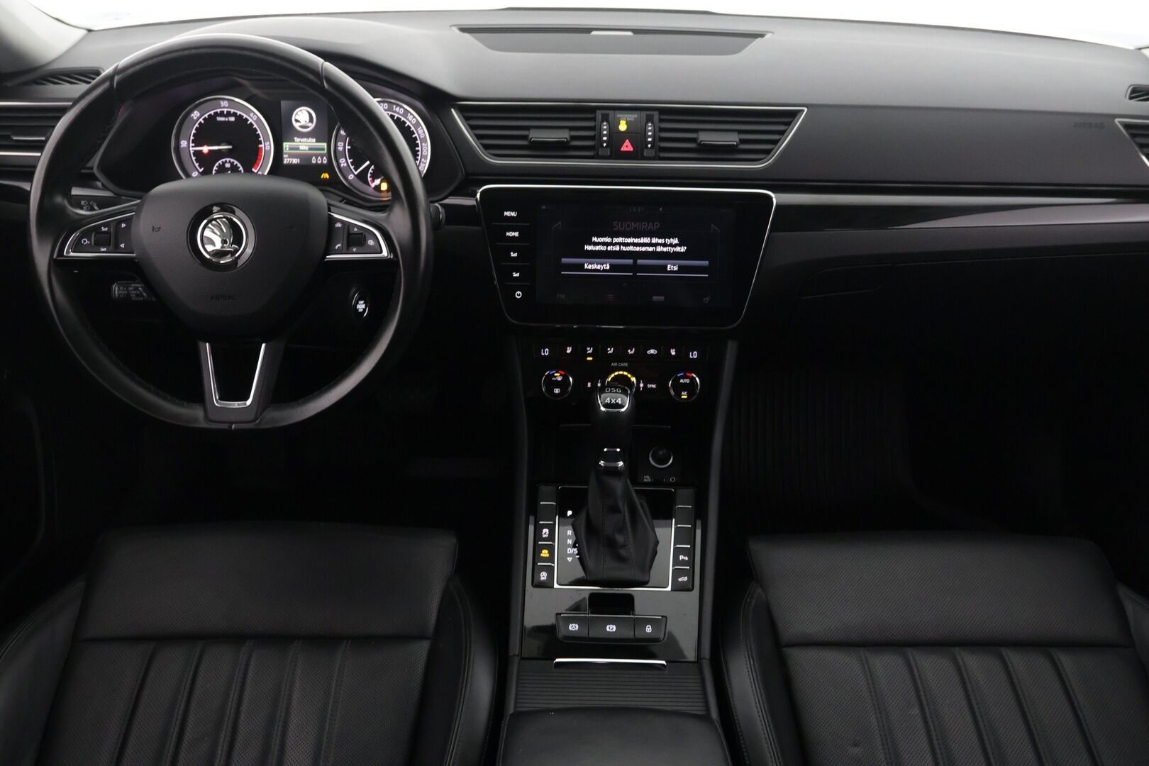 Skoda Superb 2018 Combi 2,0 TDI 190 4x4 L&K DSG Autom. - ACC | Ilmastoidut muistinahat | Canton | Webasto | Koukku | P-kamera