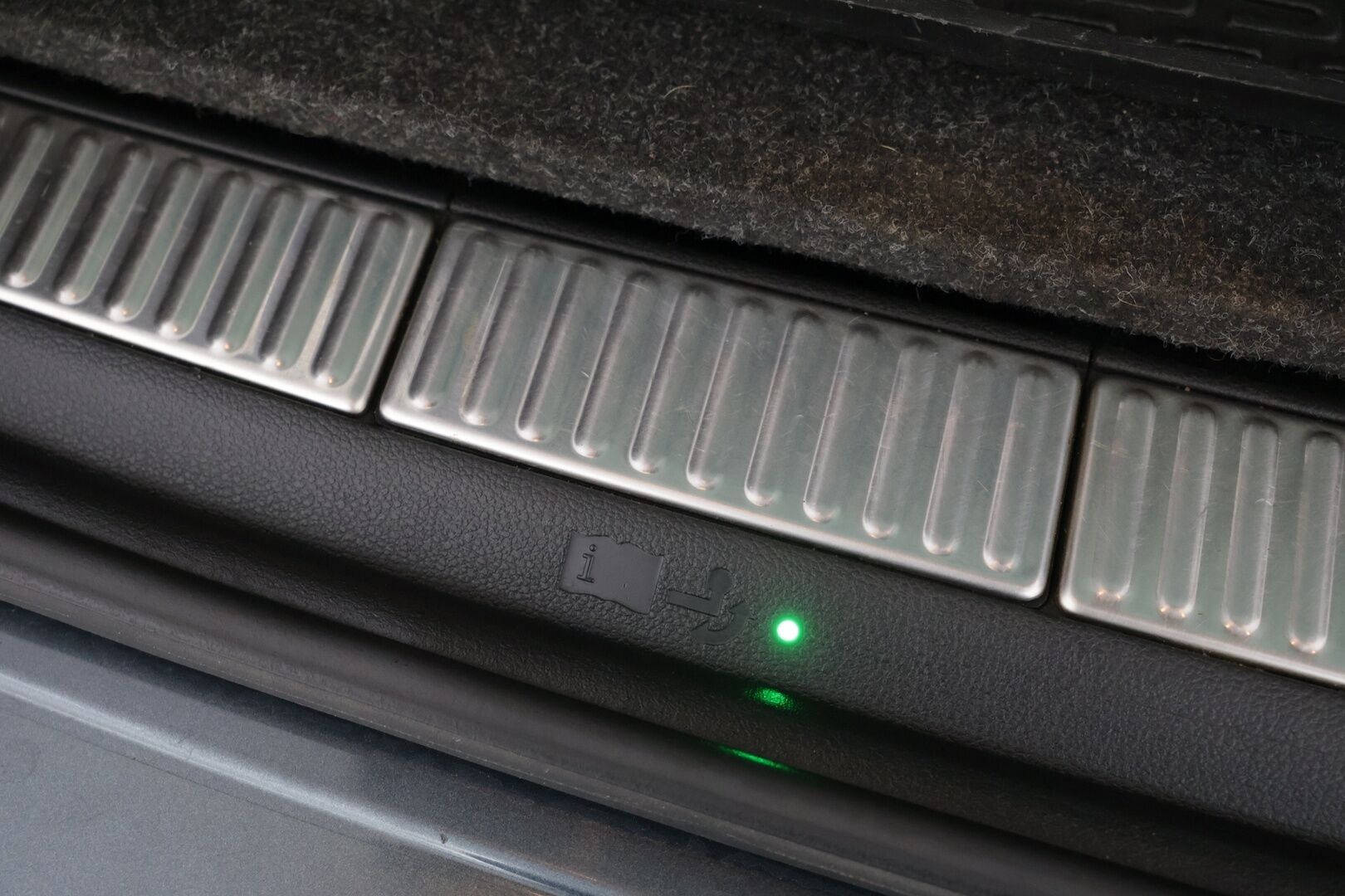 Skoda Superb 2018 Combi 2,0 TDI 190 4x4 L&K DSG Autom. - ACC | Ilmastoidut muistinahat | Canton | Webasto | Koukku | P-kamera