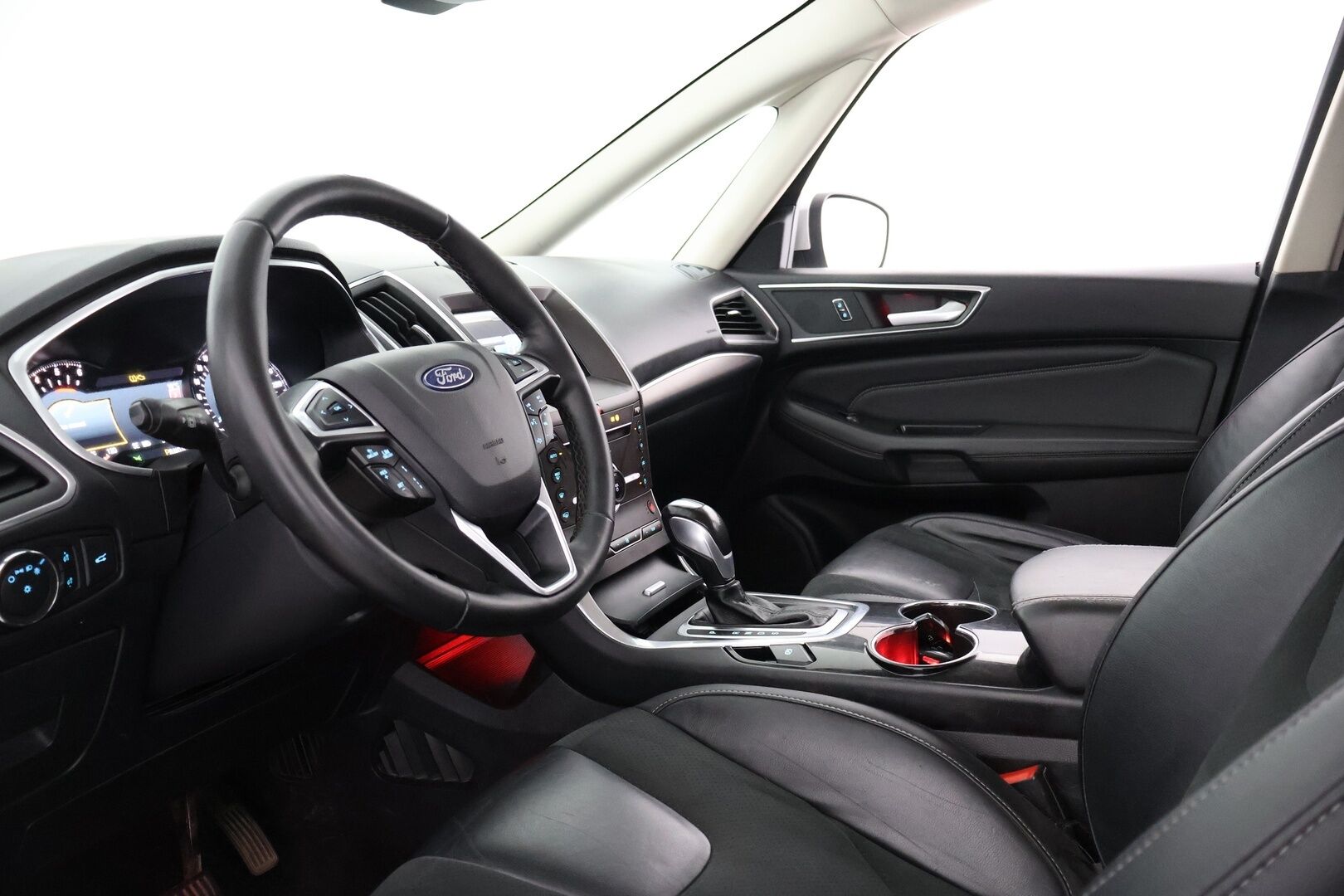Ford Galaxy 2016 2,0 TDCi 180hv PowerShift Titanium Business AWD 5-ovinen - YritysOutlet - Myydään vain yrityksille - 7-paikkainen | Adapt. vakkari | P.kamera | Muistipenkki