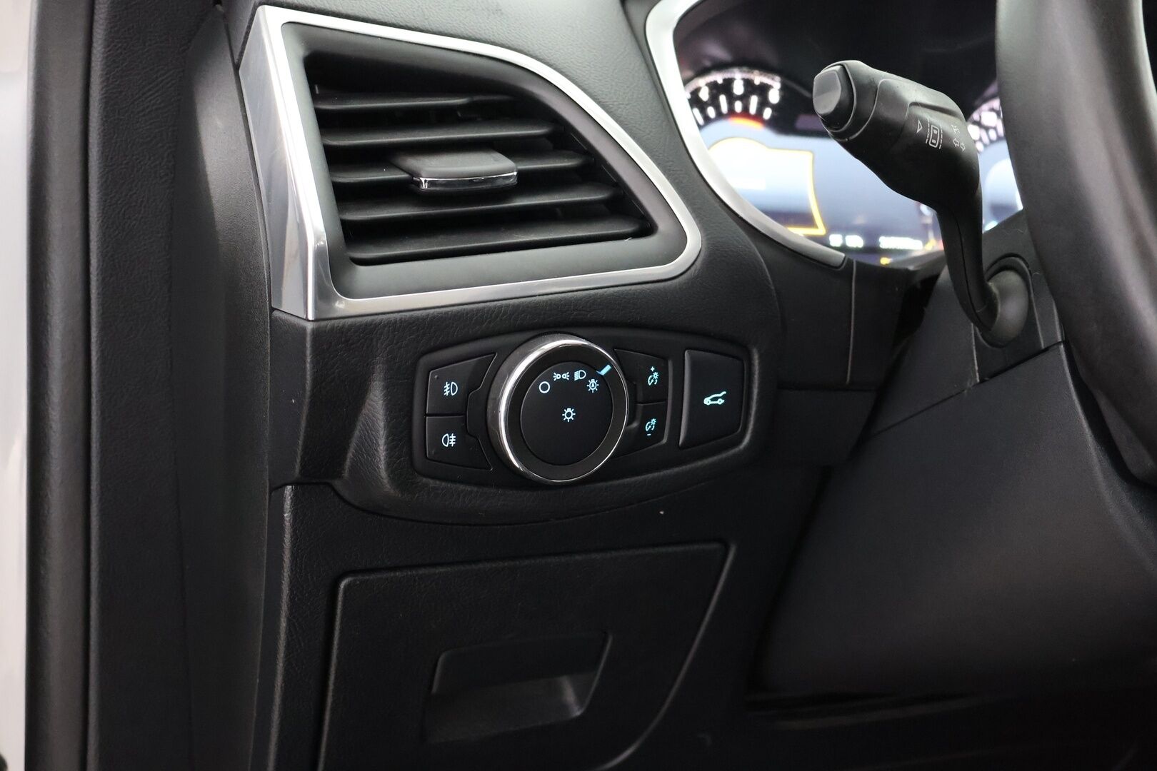 Ford Galaxy 2016 2,0 TDCi 180hv PowerShift Titanium Business AWD 5-ovinen - YritysOutlet - Myydään vain yrityksille - 7-paikkainen | Adapt. vakkari | P.kamera | Muistipenkki