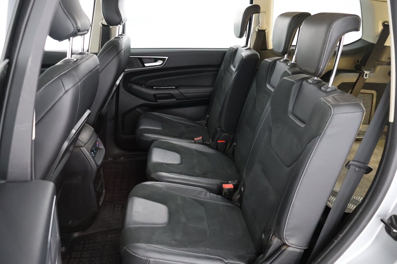 Ford Galaxy 2016 2,0 TDCi 180hv PowerShift Titanium Business AWD 5-ovinen - YritysOutlet - Myydään vain yrityksille - 7-paikkainen | Adapt. vakkari | P.kamera | Muistipenkki