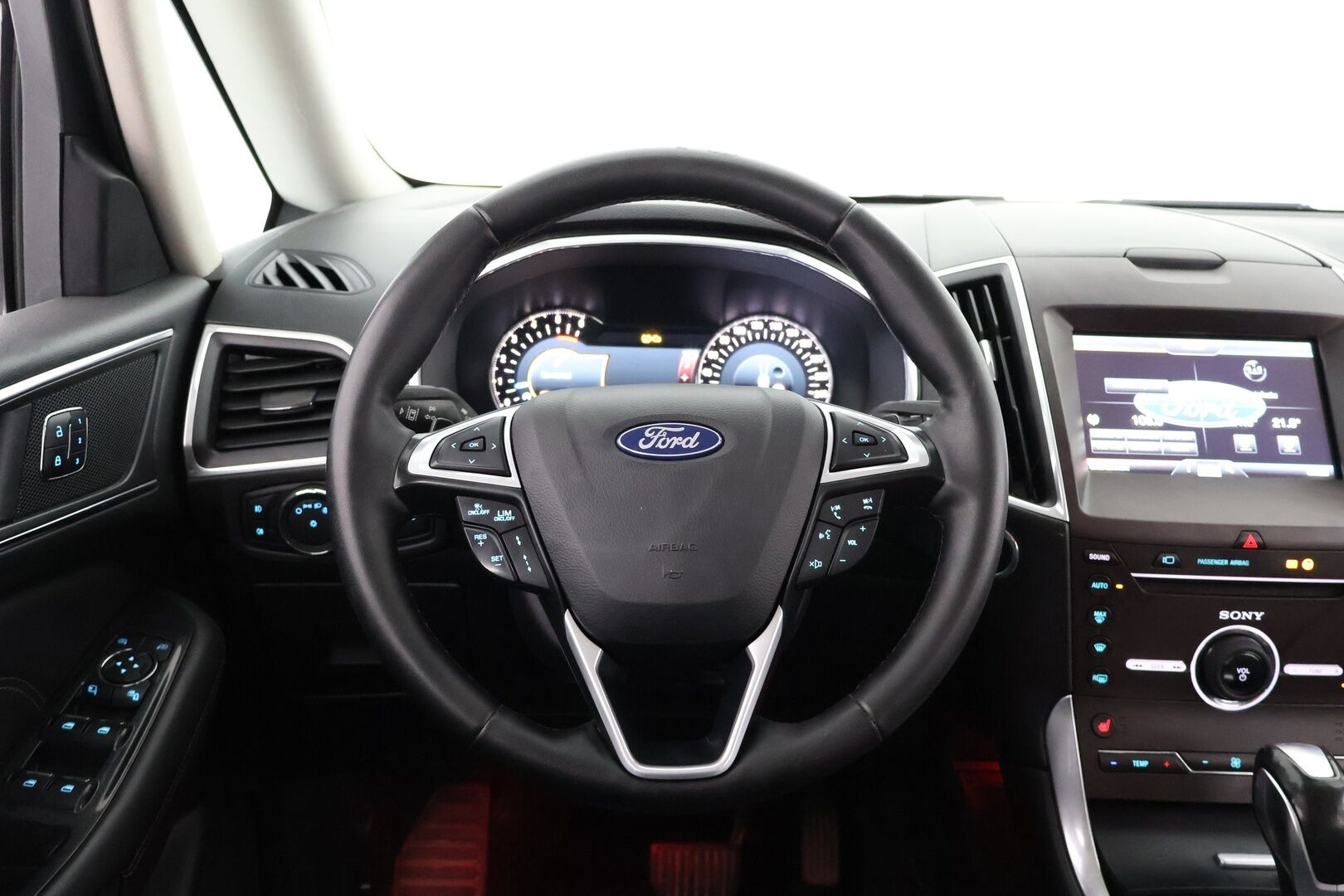 Ford Galaxy 2016 2,0 TDCi 180hv PowerShift Titanium Business AWD 5-ovinen - YritysOutlet - Myydään vain yrityksille - 7-paikkainen | Adapt. vakkari | P.kamera | Muistipenkki