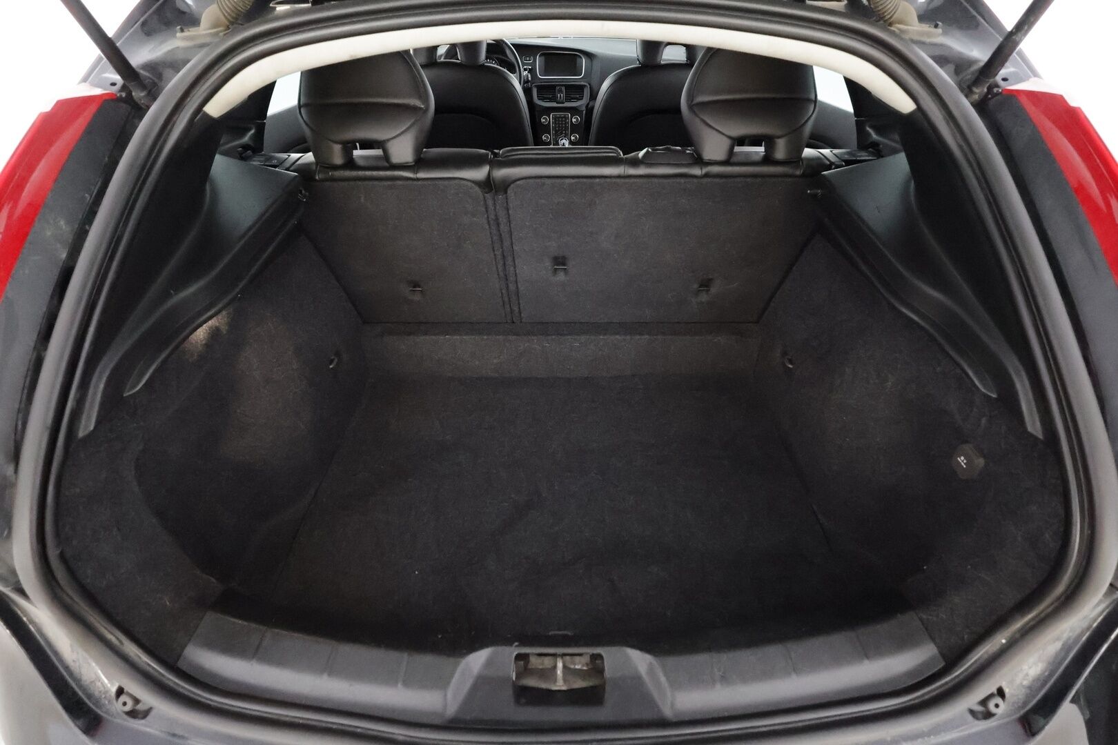 Volvo V40 2019 T2 Business Dynamic Edition aut * Webasto / ACC / Full-LED / P.Tutkat / Muistipenkki / Kaistavahti / Navi / Keyless * - Suomi-auto / Kahdet renkaat aluvanteilla - HULLUT AVAJAISHULINAT KORKOTARJOUS 3,29 %