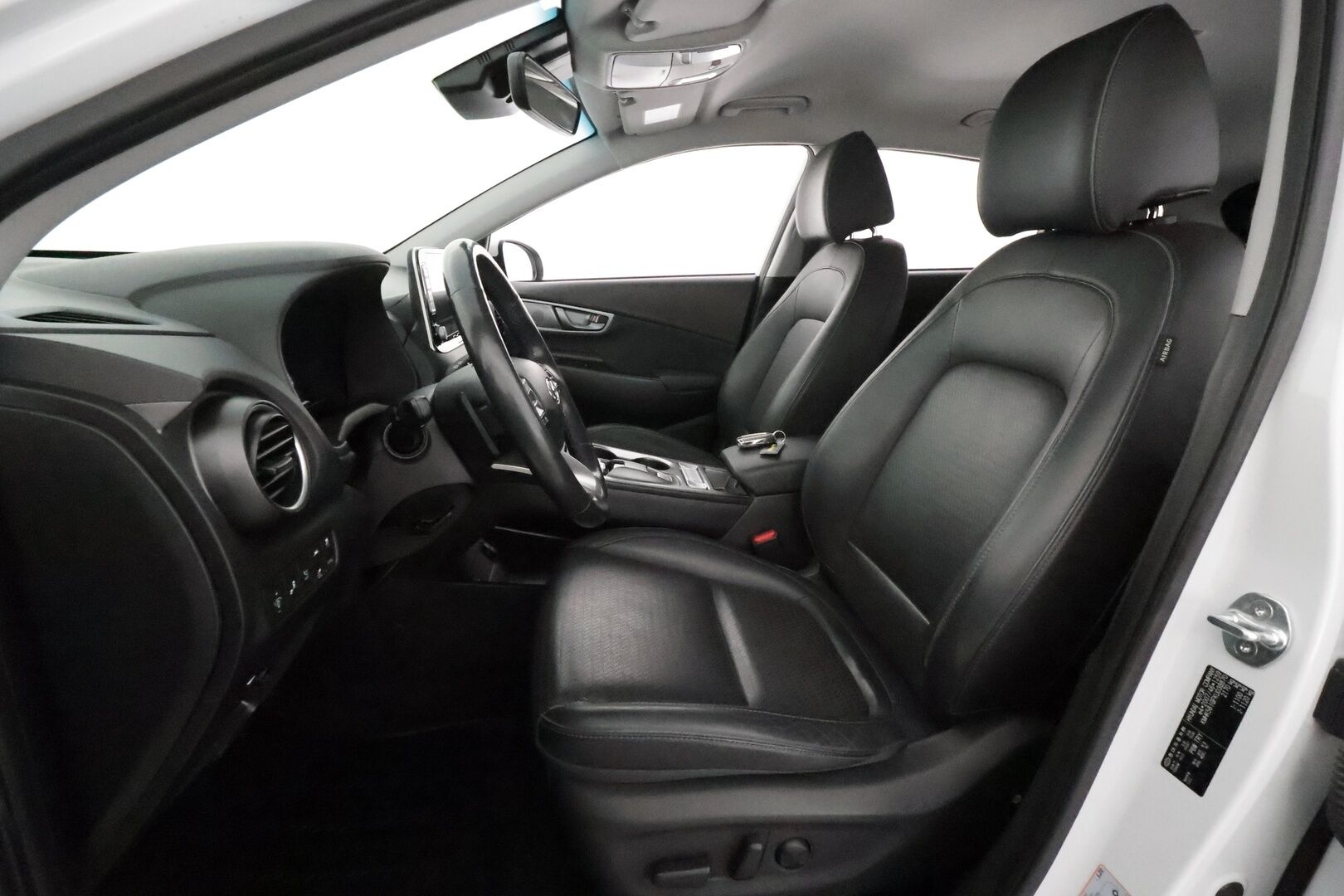 Hyundai KONA 2019 electric 204 hv Style **HUD / Adapt.Vakkari / KRELL / LED-valot / P.kamera / Ilmastoidut nahat /  Navi / Keyless** - Suomi-auto 