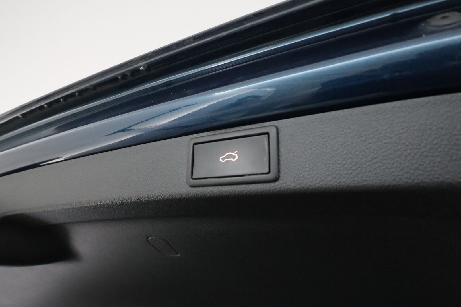 Toyota RAV4 2019 2,0 VVT-iE Business Multidrive S **ACC / LED-valot / P.Kamera / Navi / Kaistavahti / Sisätilanlämmitin / KeylessGO** - Suomi-auto / Kahdet Renkaat / Merkkihuollettu!