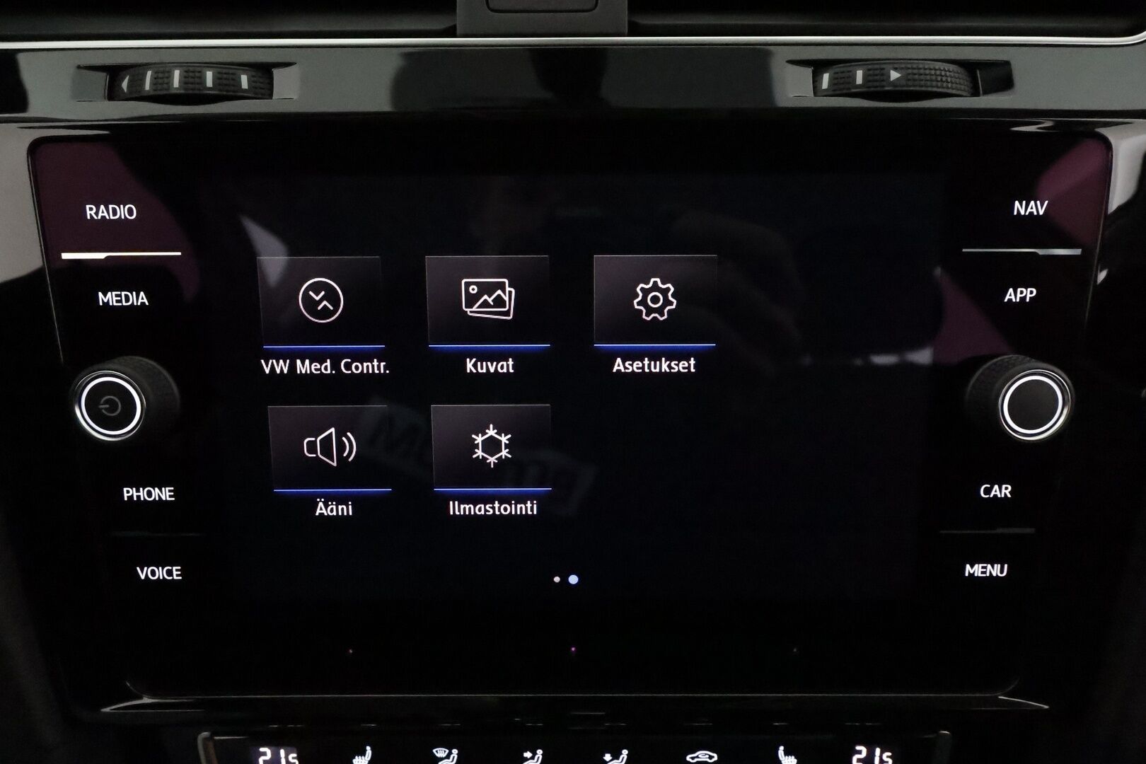 Volkswagen Golf 2019 Variant Highline Limited 1,0 TSI 85 kW DSG *Webasto / ACC / LED / P.Kamera / Navi / Digimittaristo / KeylessGO* - Suomi-auto 