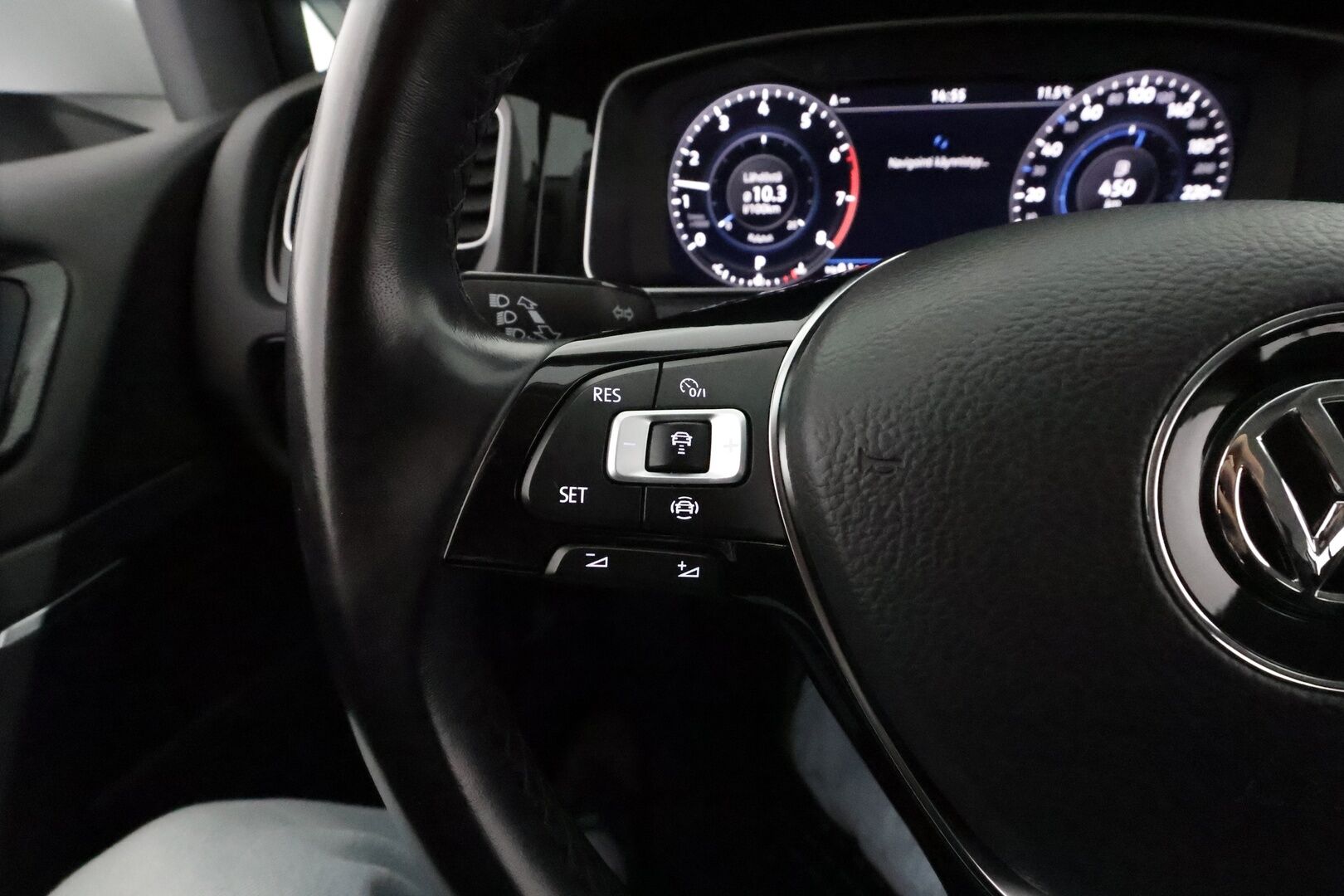 Volkswagen Golf 2019 Variant Highline Limited 1,0 TSI 85 kW DSG *Webasto / ACC / LED / P.Kamera / Navi / Digimittaristo / KeylessGO* - Suomi-auto 