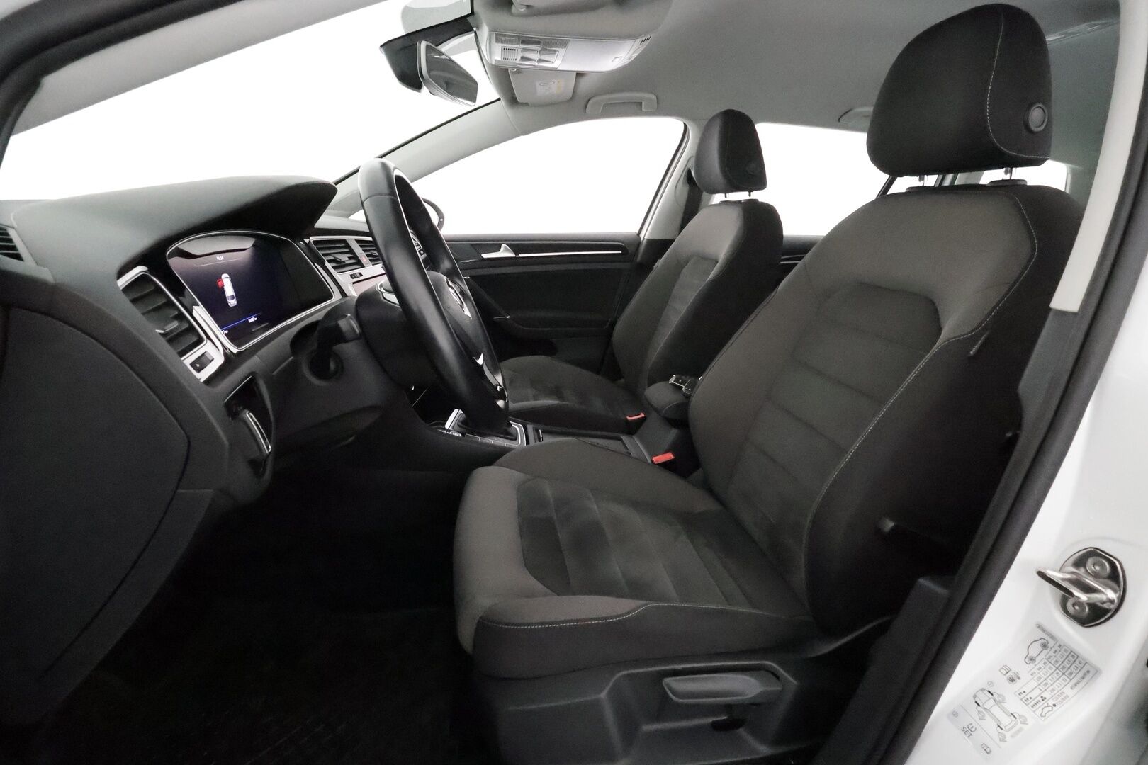 Volkswagen Golf 2019 Variant Highline Limited 1,0 TSI 85 kW DSG *Webasto / ACC / LED / P.Kamera / Navi / Digimittaristo / KeylessGO* - Suomi-auto 