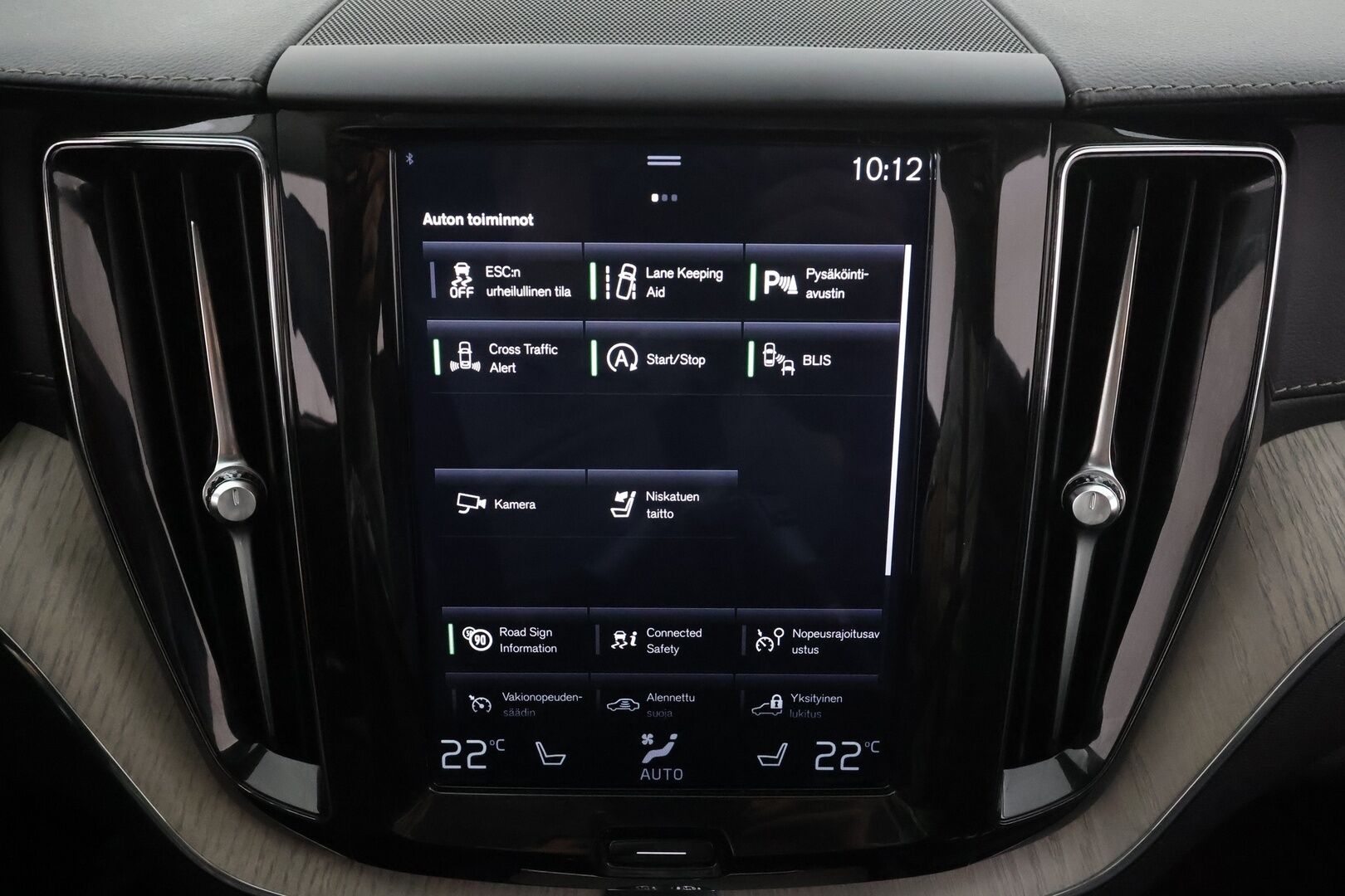 Volvo XC60 2019 D4 AWD Business Inscription aut * Webasto / Koukku / ACC / Full-LED / P.Kamera / Sportpenkki Muistilla / Navi * - Suomi-auto / Kahdet renkaat