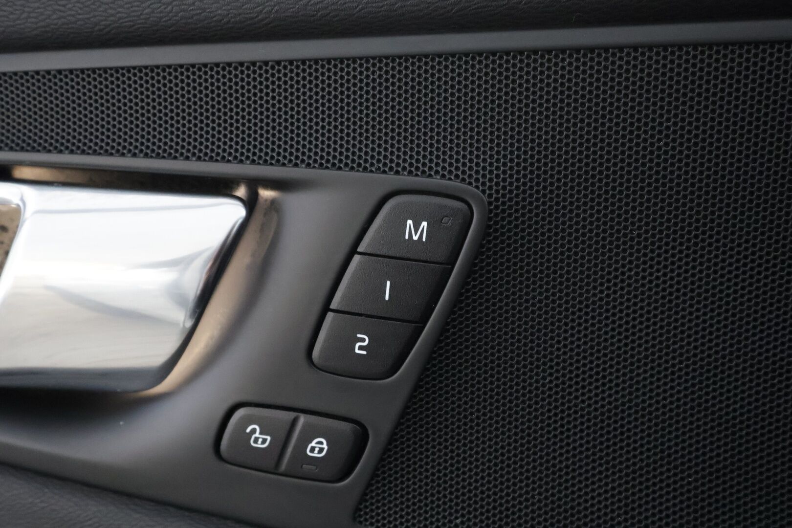 Volvo XC60 2019 D4 AWD Business Inscription aut * Webasto / Koukku / ACC / Full-LED / P.Kamera / Sportpenkki Muistilla / Navi * - Suomi-auto / Kahdet renkaat