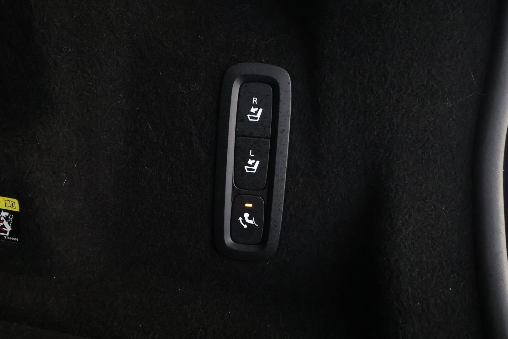 Volvo XC60 2019 D4 AWD Business Inscription aut * Webasto / Koukku / ACC / Full-LED / P.Kamera / Sportpenkki Muistilla / Navi * - Suomi-auto / Kahdet renkaat