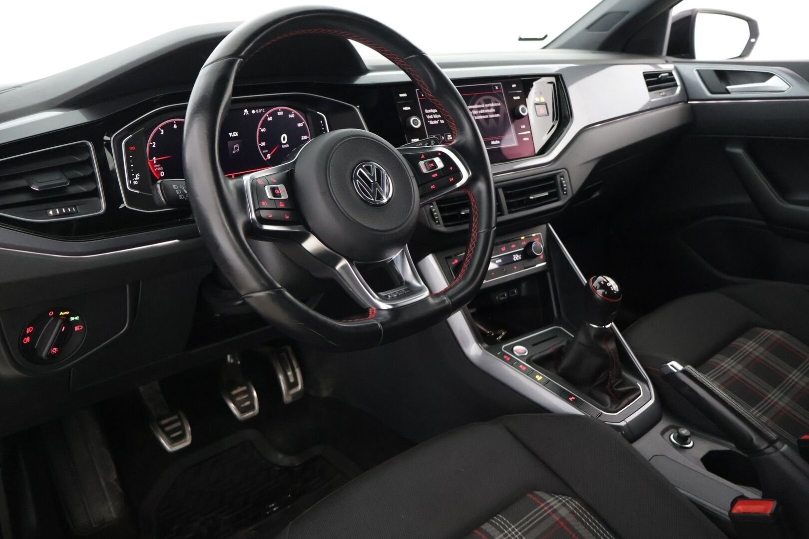 Volkswagen Polo 2019 GTI 2,0 TSI 147 kW (200 hv) // Digimittari / Vakkari / Lohko / Suomi-auto - Näyttävä / Hyvin huollettu / 2x hyvät renkaat*