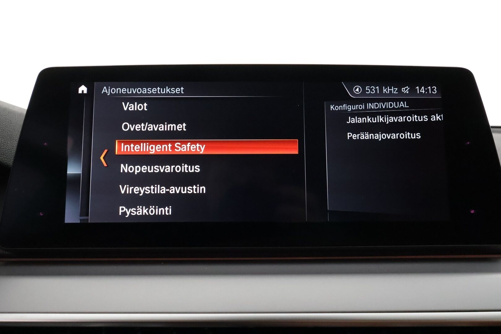 BMW 620 Gran Turismo 2019 G32 Gran Turismo 620d A xDrive - | Vakkari | Lohko | Koukku | P.Kamera | LED | Ilma-alusta | Hifit | Osasähköt sporttinahat | Suomi-auto | Kahdet Renkaat |