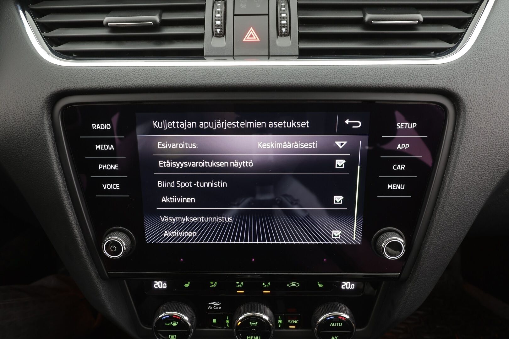Skoda Octavia 2019 Combi 1,5 TSI Style - | LED | P.Kamera | Webasto | Koukku | Katveavustin | Apple&Android | Vakkari | Ambient-valot | Suomi-auto | Kahdet renkaat |