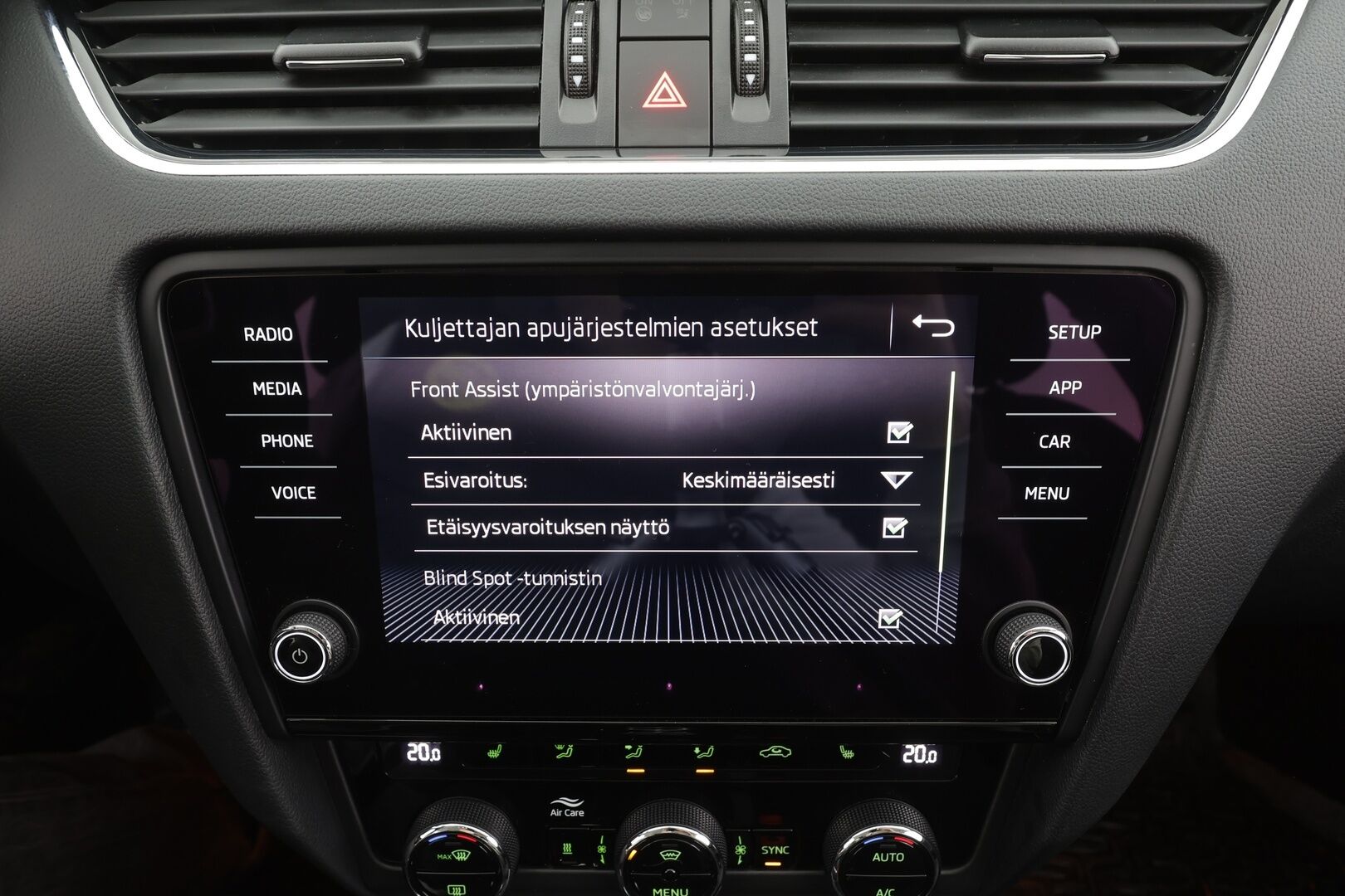 Skoda Octavia 2019 Combi 1,5 TSI Style - | LED | P.Kamera | Webasto | Koukku | Katveavustin | Apple&Android | Vakkari | Ambient-valot | Suomi-auto | Kahdet renkaat |