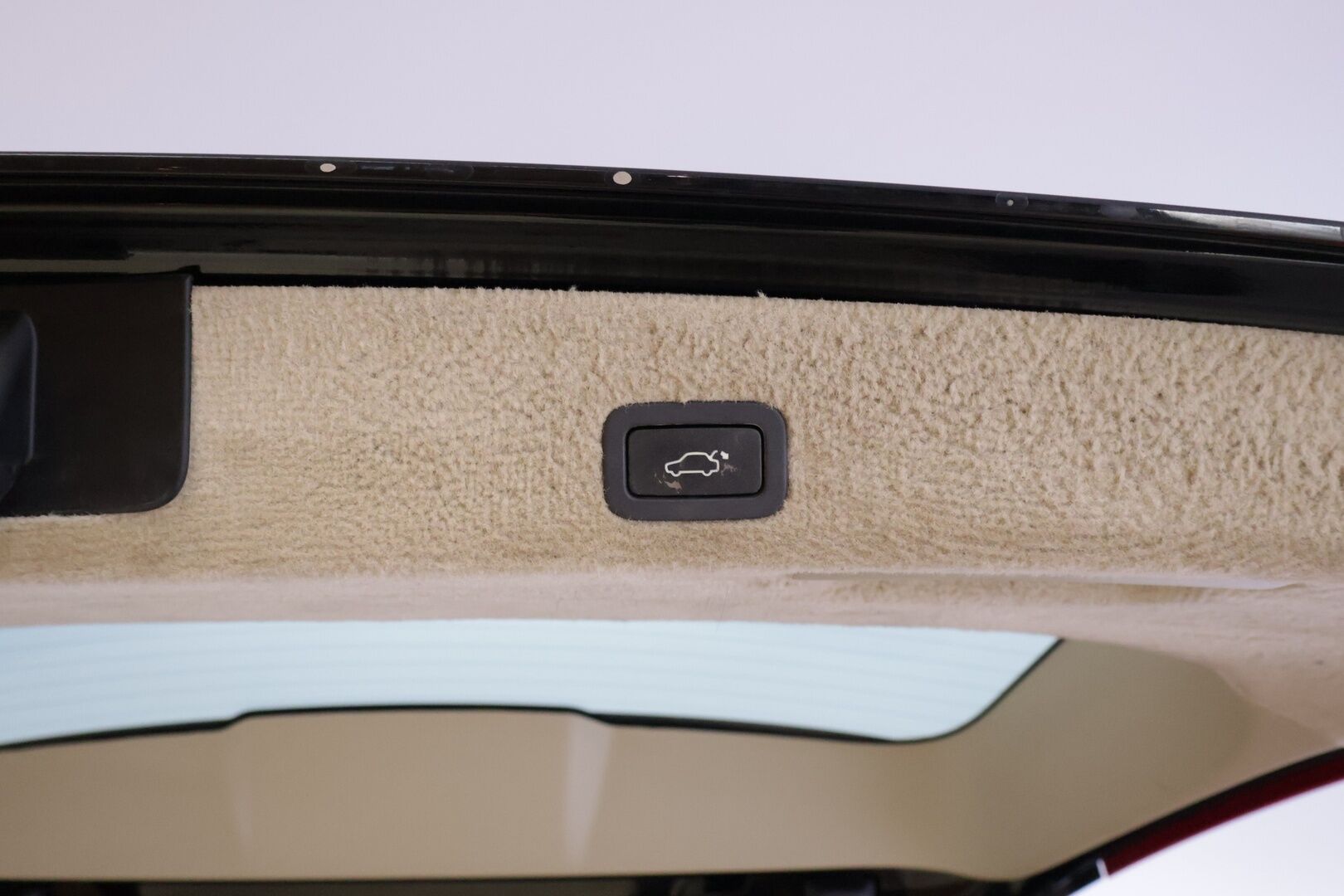 Volvo V70 2016 D4 AWD Summum Edition aut. *ACC / Webasto / BLIS / Digimittari / Muistipenkki / KeyLessGo / Vaaleat nahat / Koukku* - Hyvin huollettu ja varusteltu V70 kaksilla hyvillä renkailla!