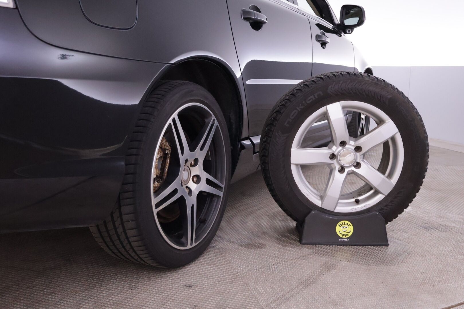 Volvo V70 2016 D4 AWD Summum Edition aut. *ACC / Webasto / BLIS / Digimittari / Muistipenkki / KeyLessGo / Vaaleat nahat / Koukku* - Hyvin huollettu ja varusteltu V70 kaksilla hyvillä renkailla!