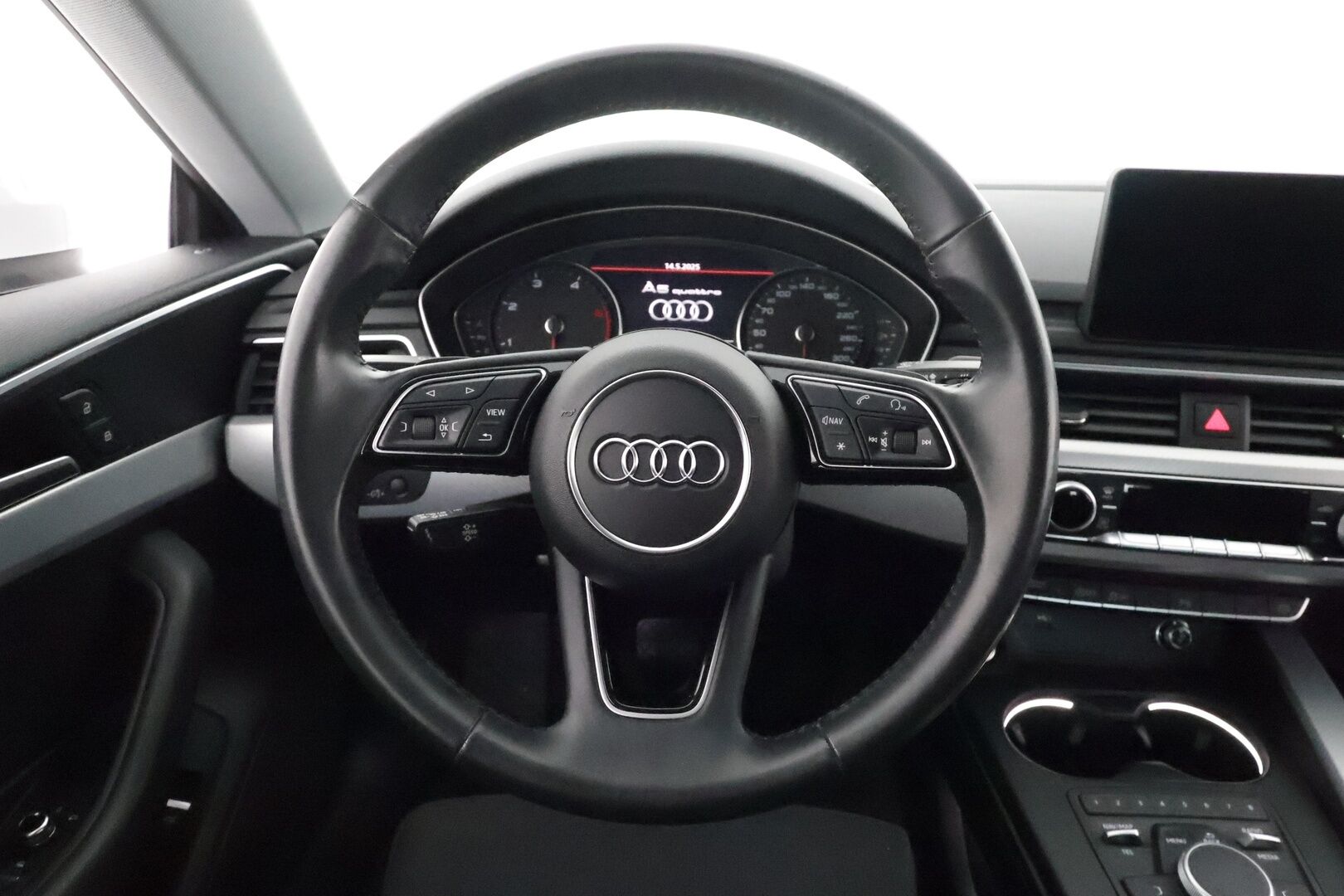 Audi A5 2019 Sportback Business SportComfort Edition 40TDI 140 kW quattro**Webasto / Koukku / Matrix-LED / P.Tutkat / Sporttipenkit** - Apple&Android / 2x Renkaat