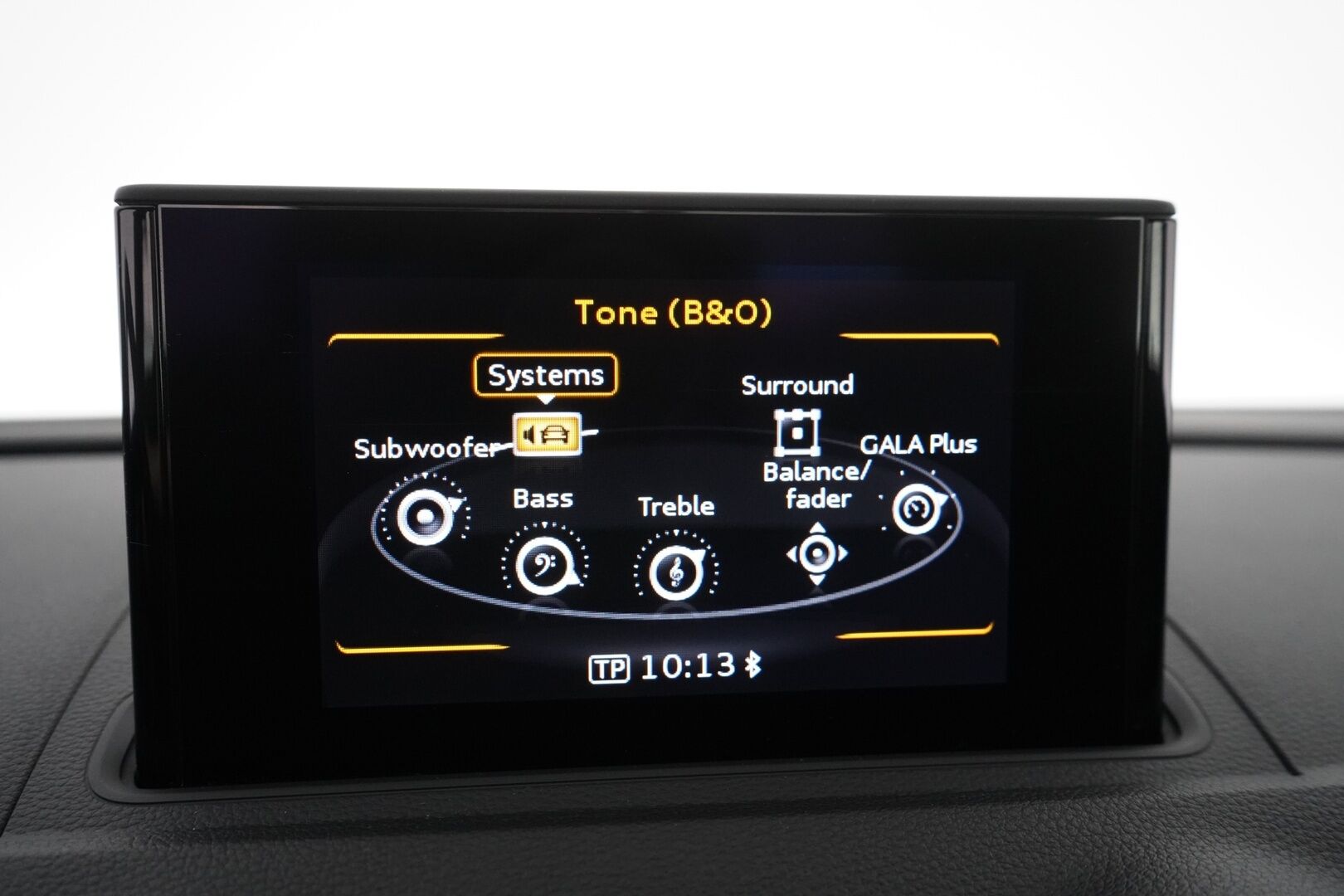 Audi A3 2016 Sportback g-tron 1,4 TFSI CNG 81 kW S tronic - Juuri katsastettu! | Vakkari | Koukku | Sporttipenkit | B&O | Tutkat | Kahdet renkaat aluvantein