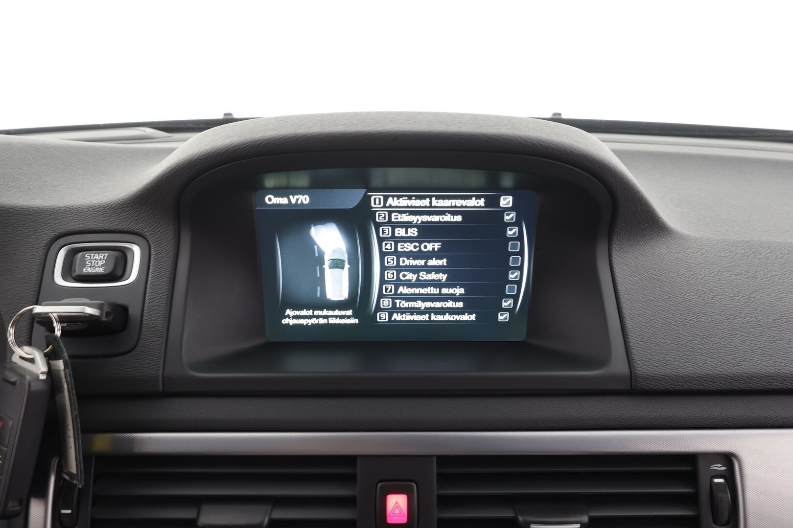 Volvo V70 2015 D4 AWD Classic Momentum * ACC / Webasto / Koukku / BLIS / Aktiiv.Xenon / Puolinahat / Navi / Ratinlämmitin / P.tutka * - Kahdet renkaat aluvanteilla / Hyvät varusteet - HULLUT AVAJAISHULINAT KORKOTARJOUS 3,29 %