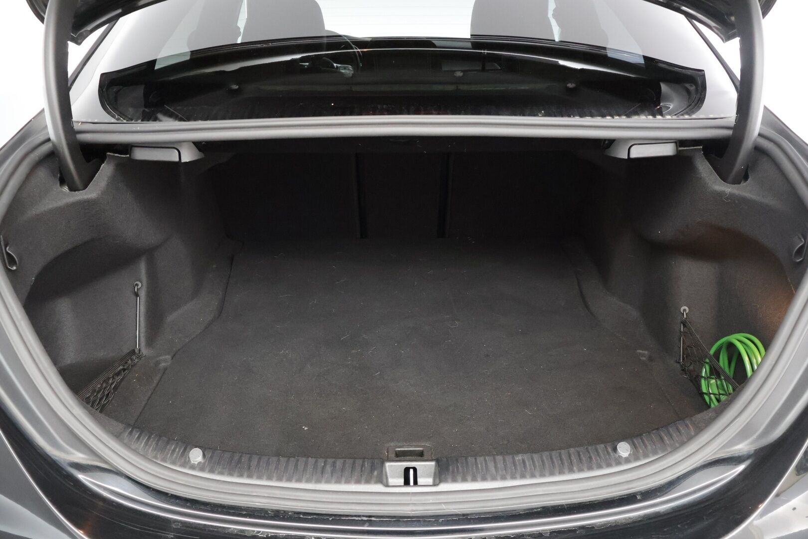 Mercedes-Benz C 2019 200 d A Business AMG * Peruutuskamera / Comand Navi / Lohkolämmitin / LED / Nahkasisusta * - * Näyttävä Facelift Suomi-auto / 2x renkaat ja vanteet * - HULLUT JOULUT KORKOTARJOUS 2,49% 