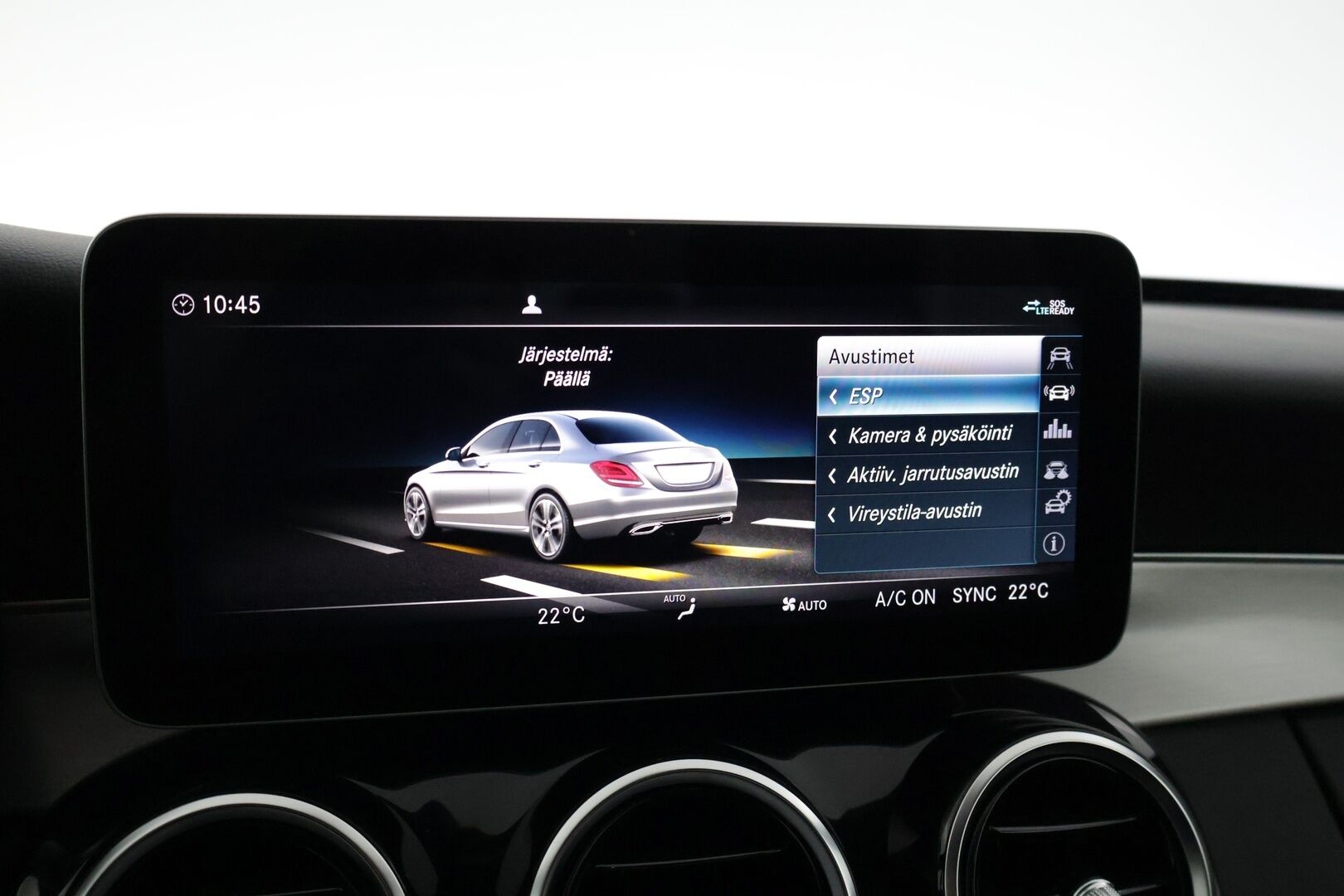 Mercedes-Benz C 2019 200 d A Business AMG * Peruutuskamera / Comand Navi / Lohkolämmitin / LED / Nahkasisusta * - * Näyttävä Facelift Suomi-auto / 2x renkaat ja vanteet *