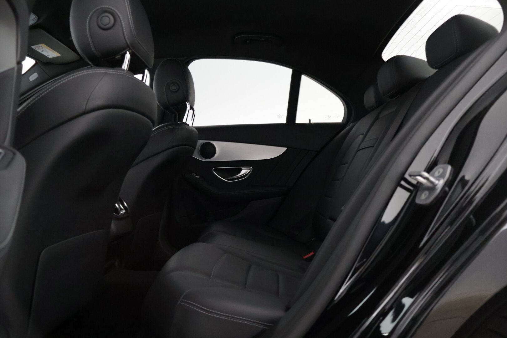 Mercedes-Benz C 2019 200 d A Business AMG * Peruutuskamera / Comand Navi / Lohkolämmitin / LED / Nahkasisusta * - * Näyttävä Facelift Suomi-auto / 2x renkaat ja vanteet *