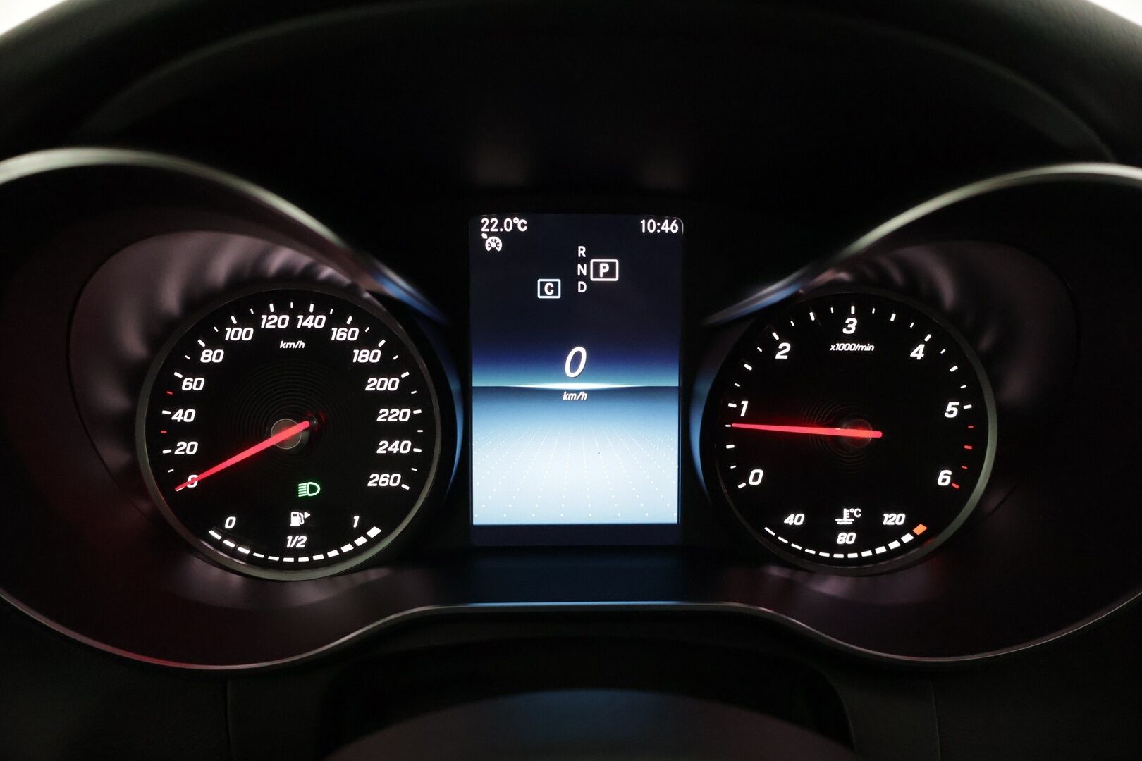 Mercedes-Benz C 2019 200 d A Business AMG * Peruutuskamera / Comand Navi / Lohkolämmitin / LED / Nahkasisusta * - * Näyttävä Facelift Suomi-auto / 2x renkaat ja vanteet *