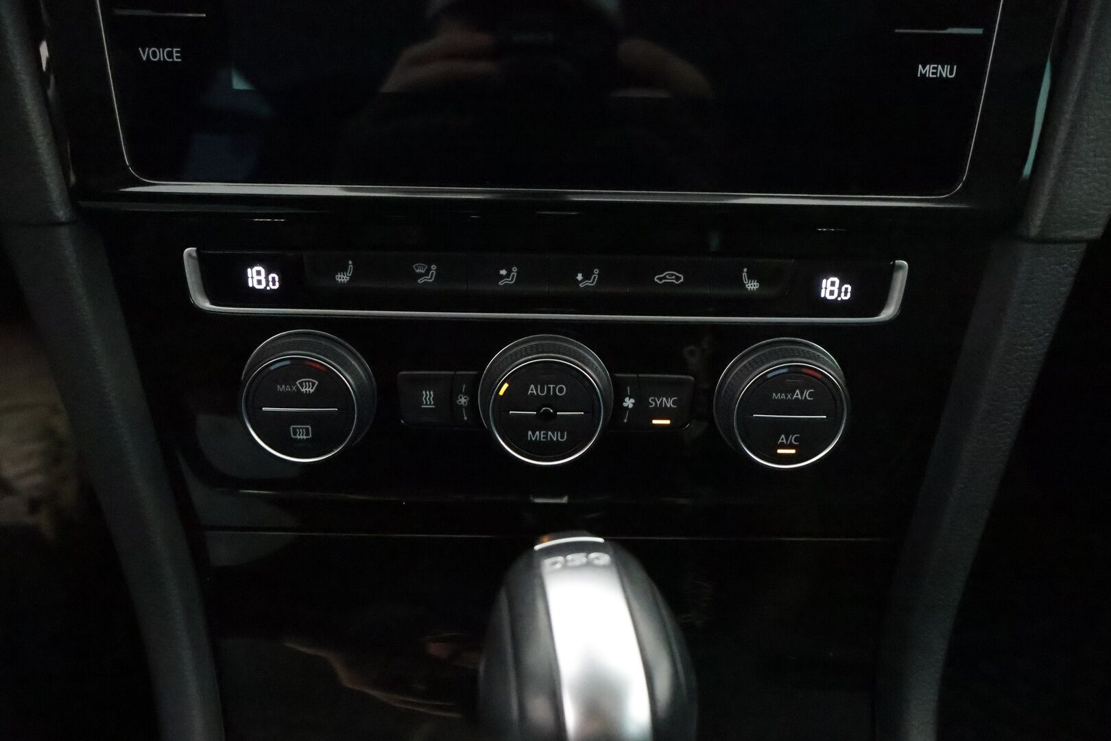 Volkswagen Golf 2019 Variant Highline 1,5 TSI EVO 96 kW DSG-aut ** Digimittaristo / Webasto / Adapt. vakkari / P.kamera / Keyless / Navi ** - Suomiauto / Merkkihuollettu / Apple&Android