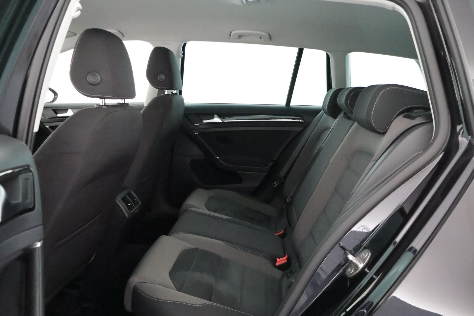 Volkswagen Golf 2019 Variant Highline 1,5 TSI EVO 96 kW DSG-aut ** Digimittaristo / Webasto / Adapt. vakkari / P.kamera / Keyless / Navi ** - Suomiauto / Merkkihuollettu / Apple&Android